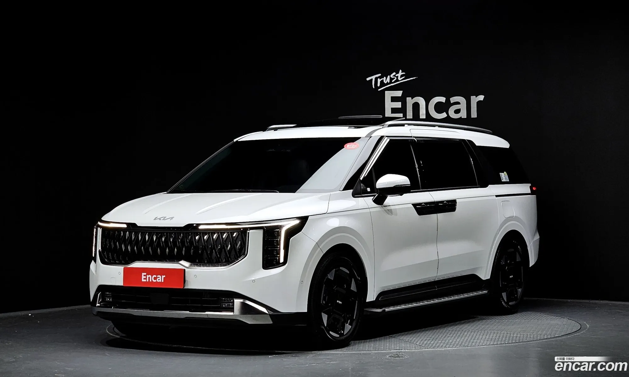 Kia Carnival 2024 — 3