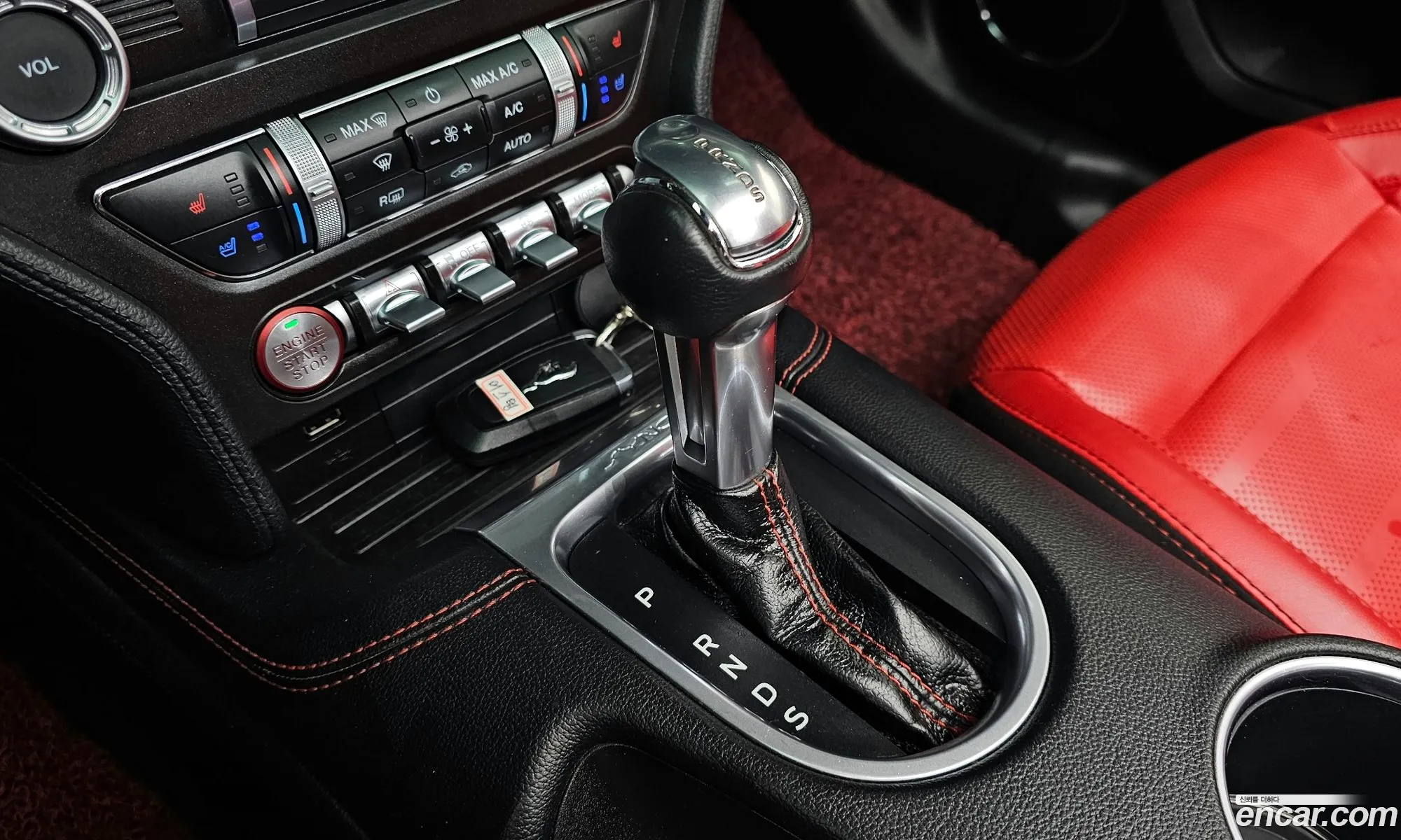 Ford Mustang 2021 — 16