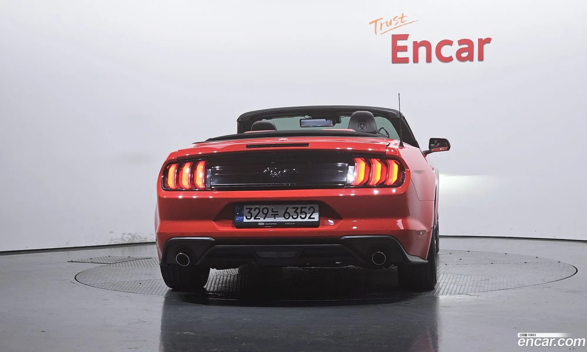 Ford Mustang 2021 — 4