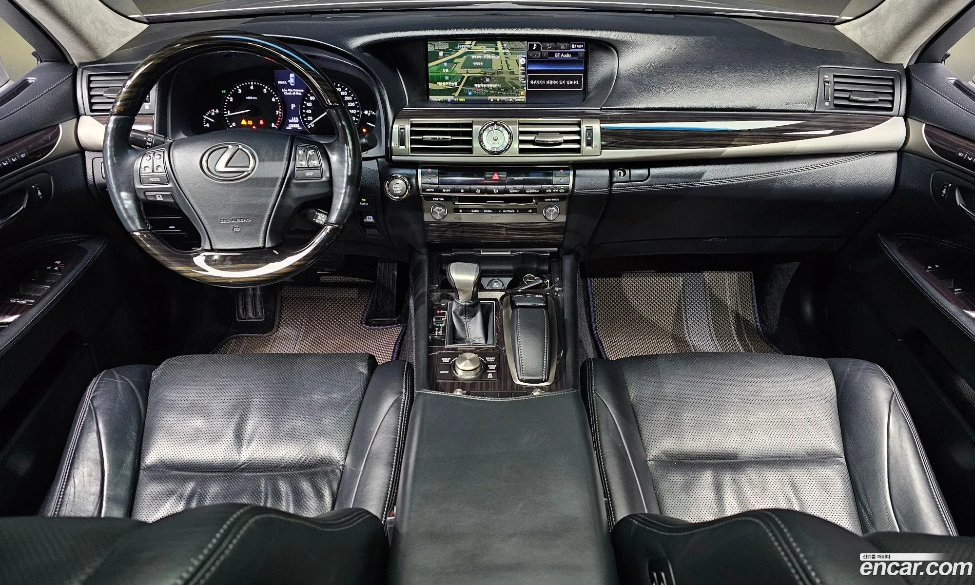 Lexus LS460 2014 — 12