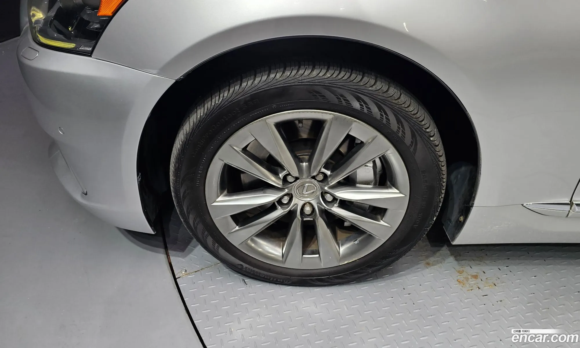 Lexus LS460 2014 — 16