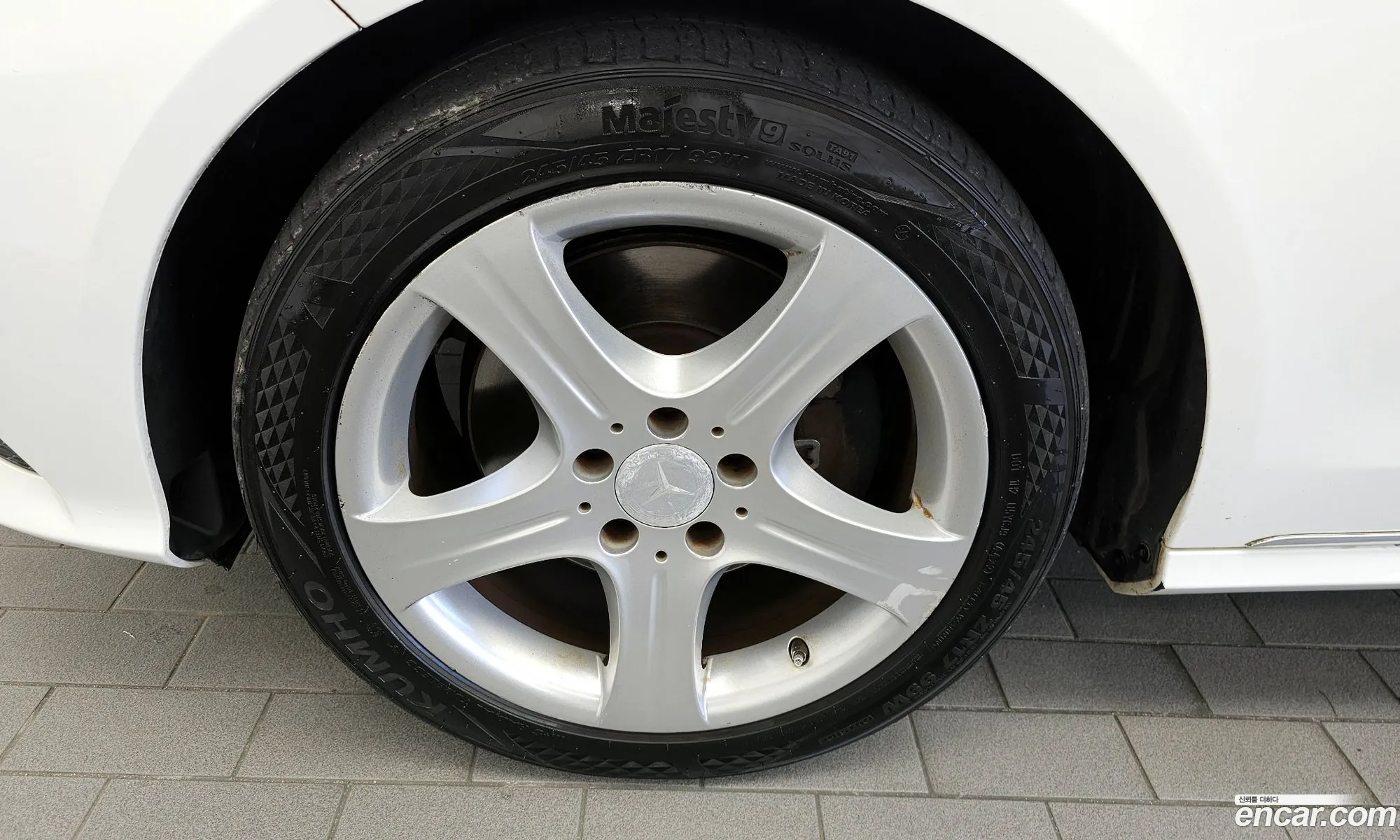 Mercedes-Benz E-Class W212 2014 WDDHF8CB7EB047203 — 3