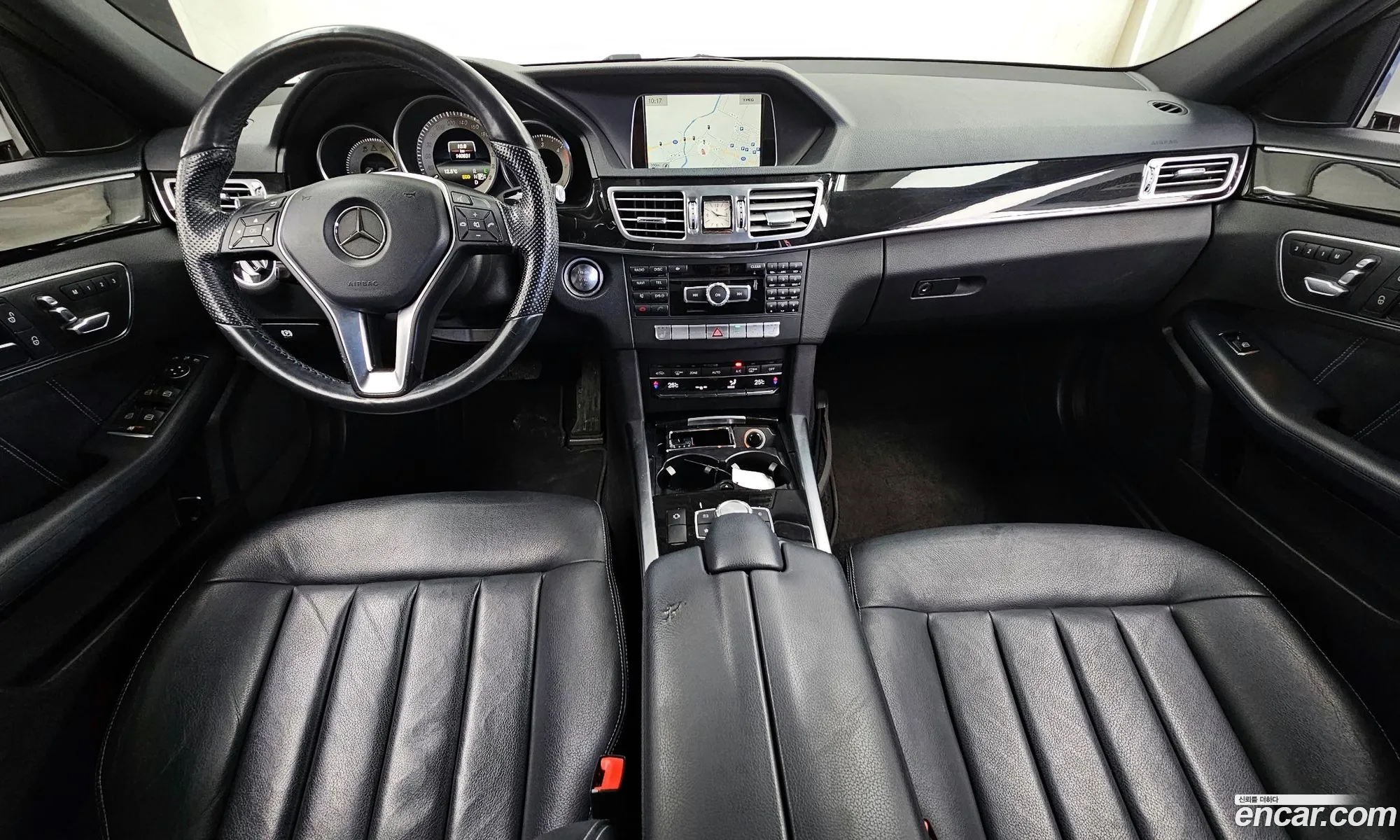 Mercedes-Benz E-Class W212 2014 WDDHF8CB7EB047203 — 8
