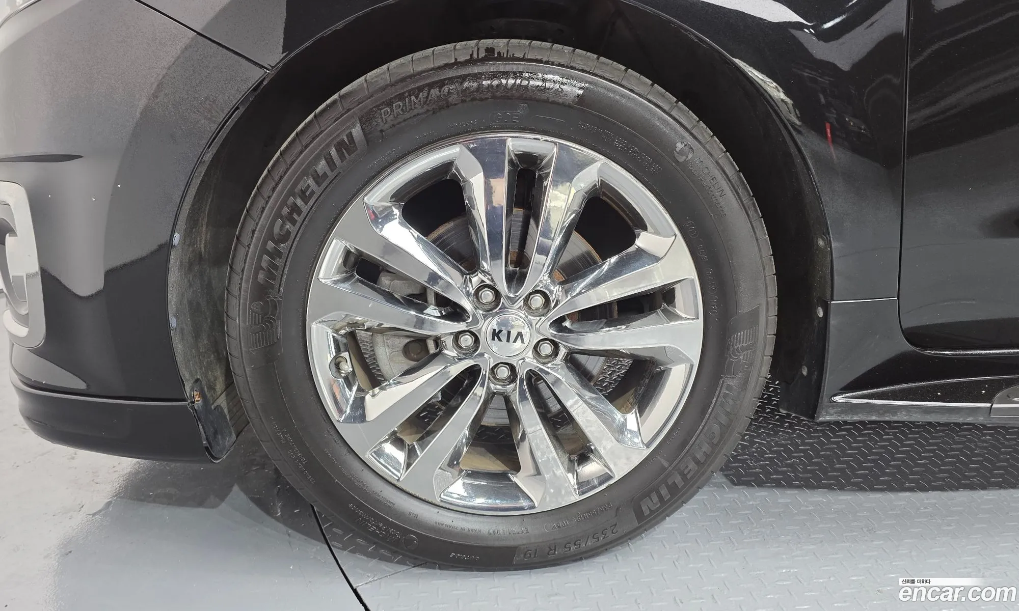 Kia Carnival 2017 — 14