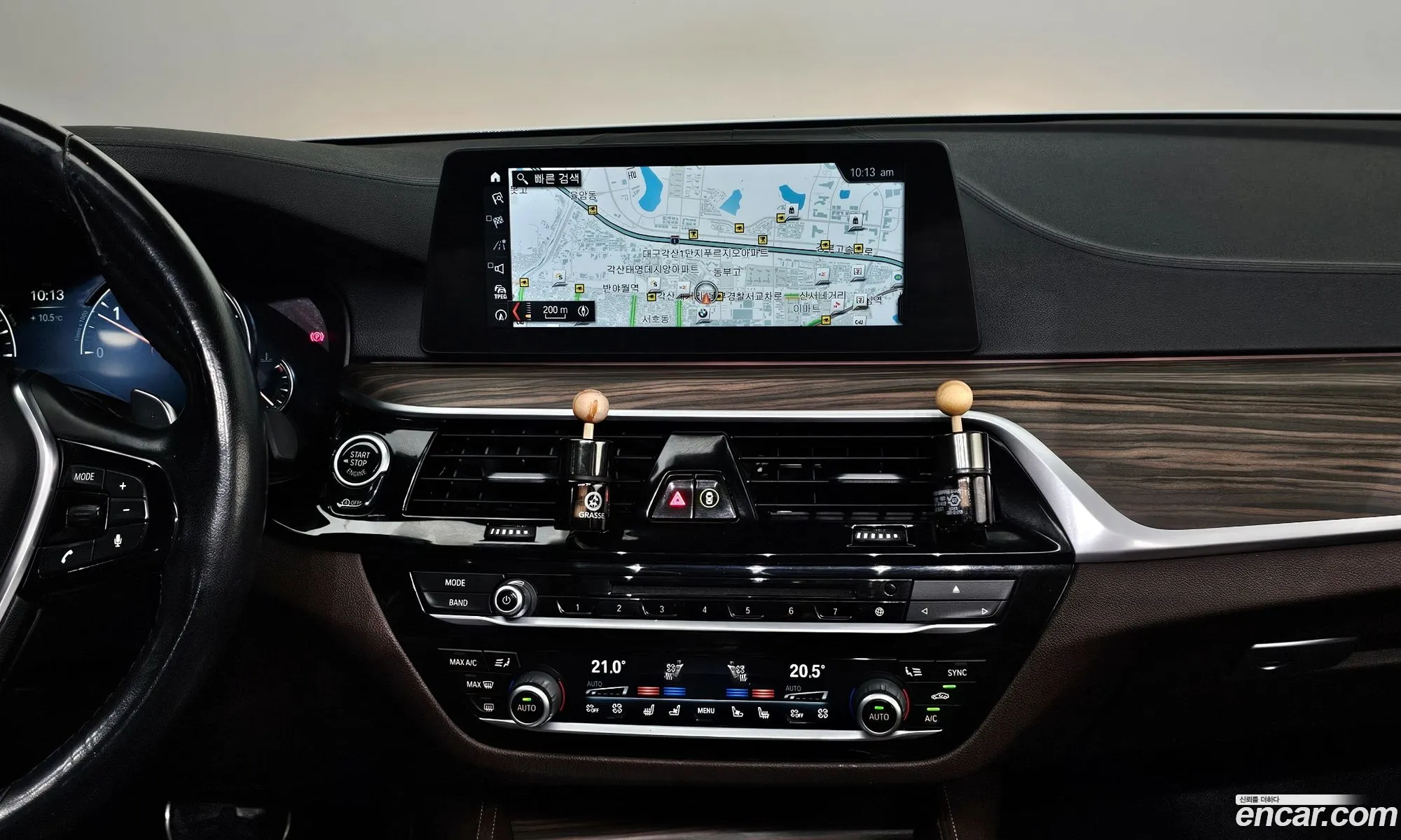 BMW 5 Series 2017 — 12