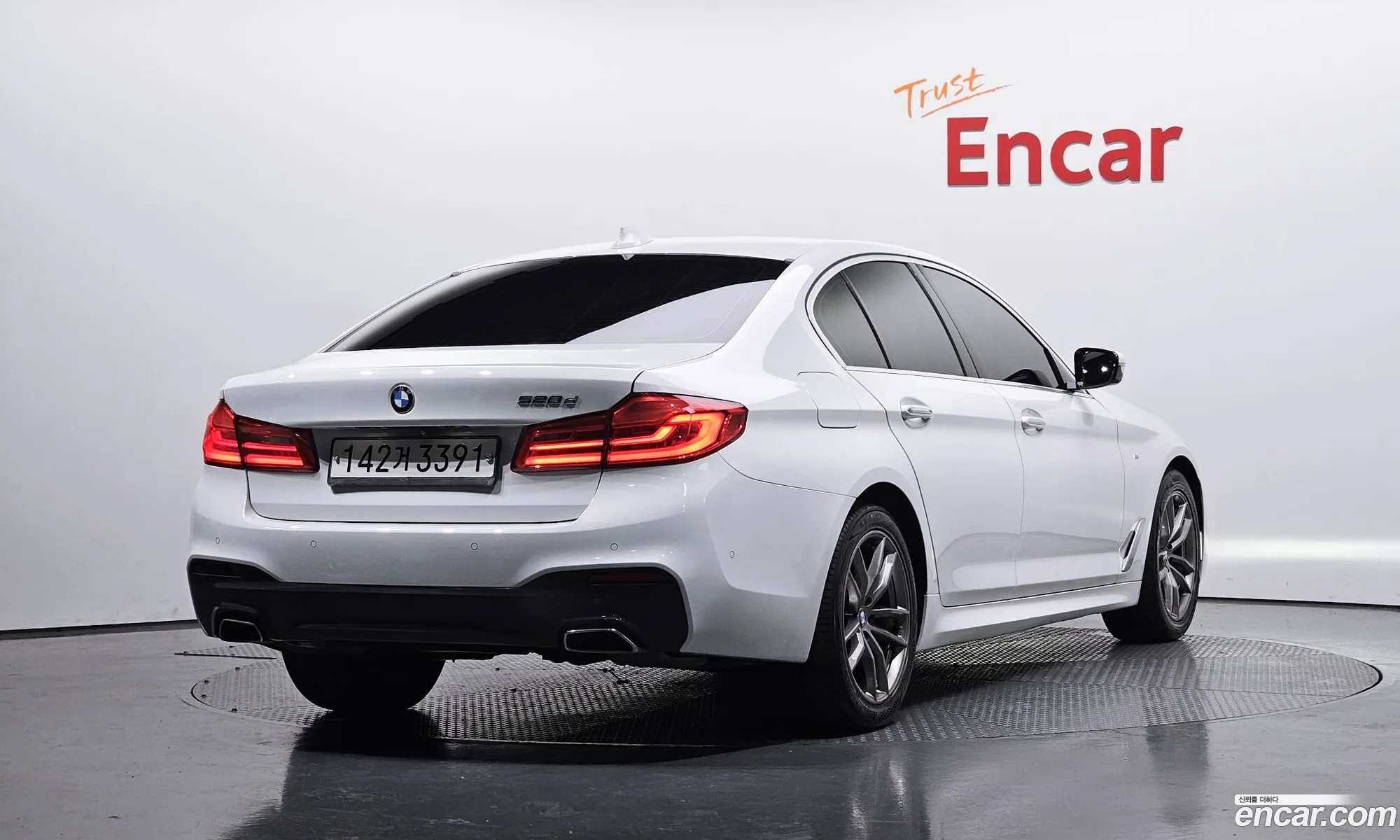 BMW 5 Series 2017 — 17