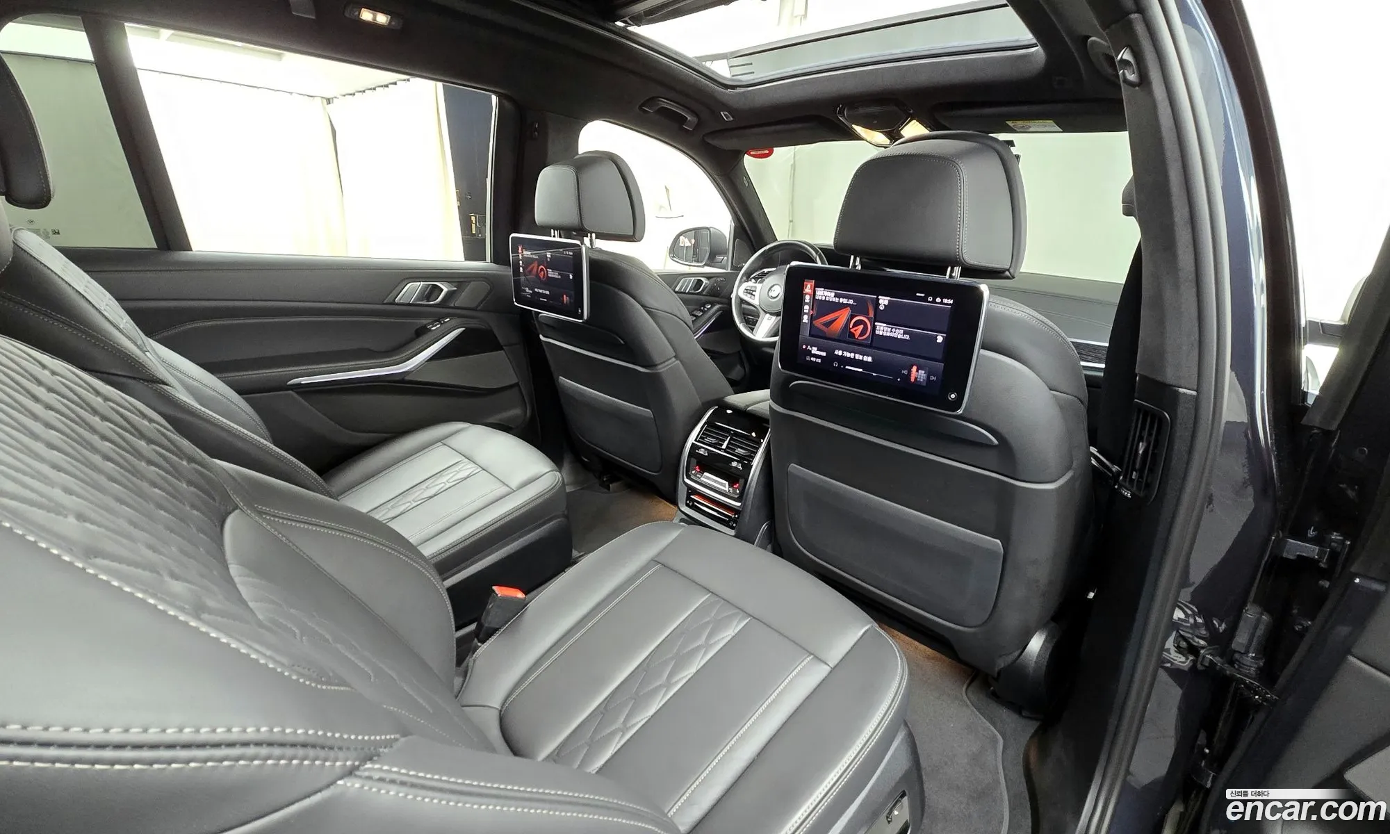 BMW X7 2022 — 16