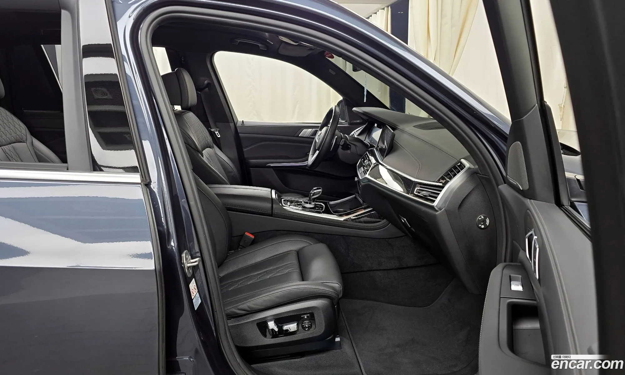 BMW X7 2022 — 14