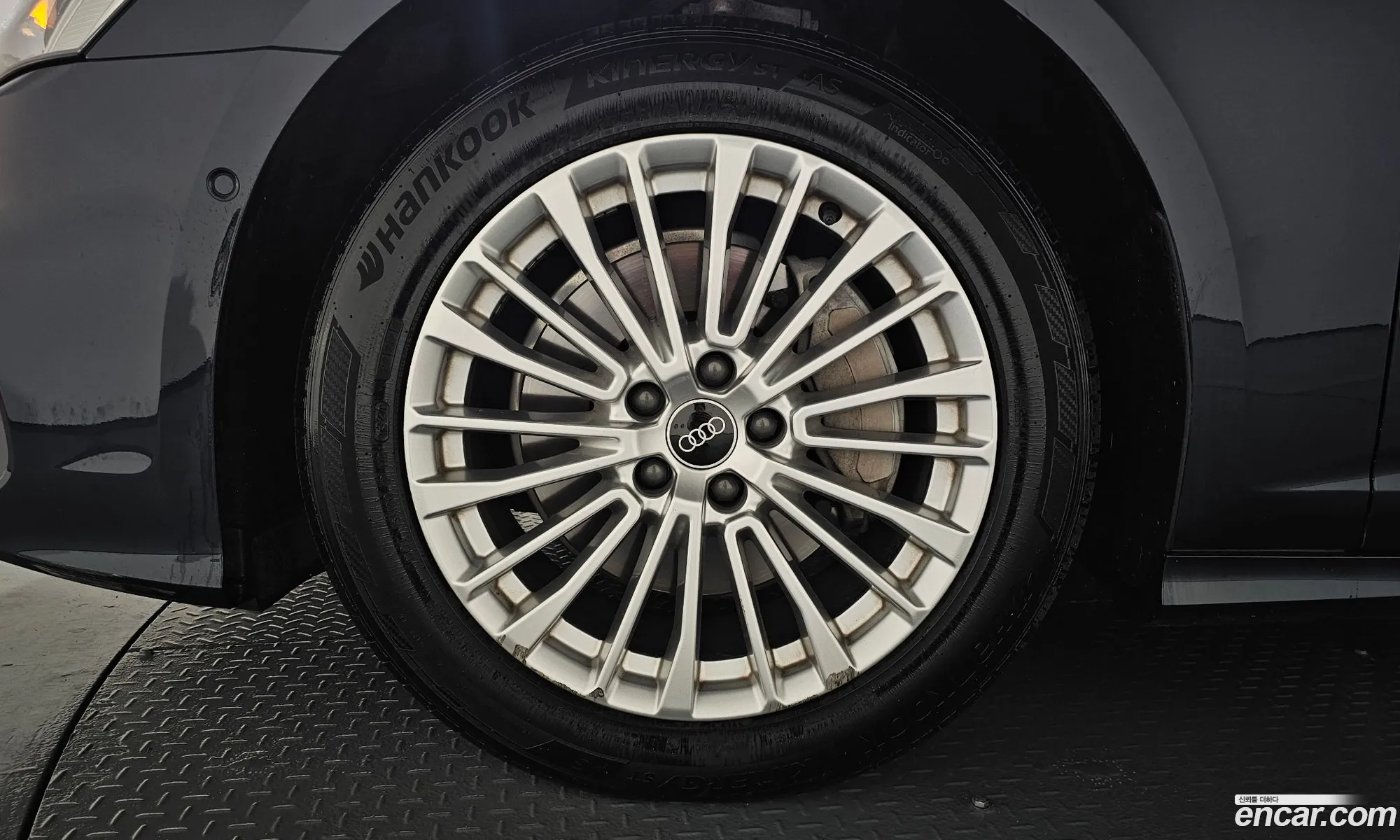 Audi A6 2021 WAUZZZF2XMN047665 — 12