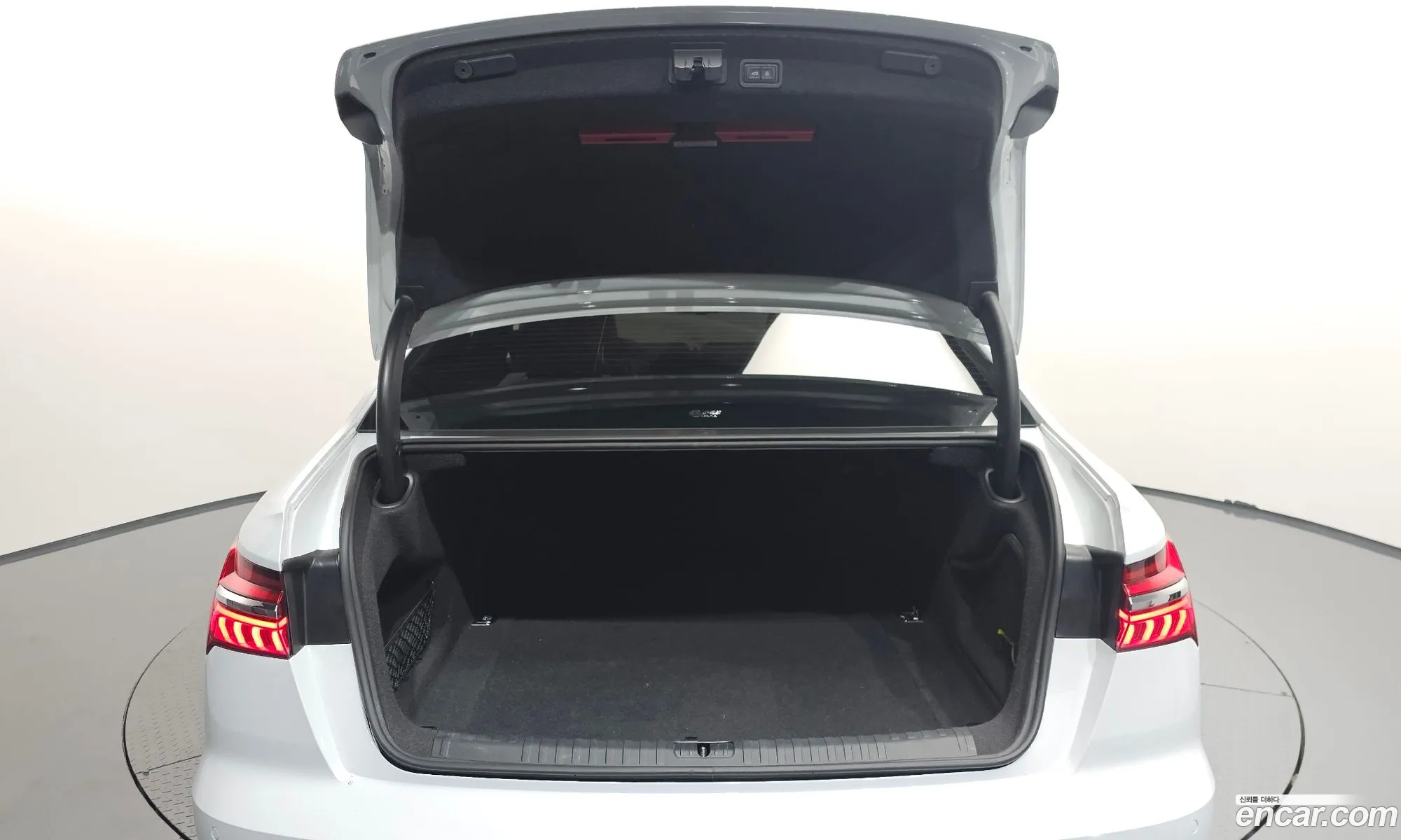 Audi A6 2022 WAUZZZF28NN058102 — 18