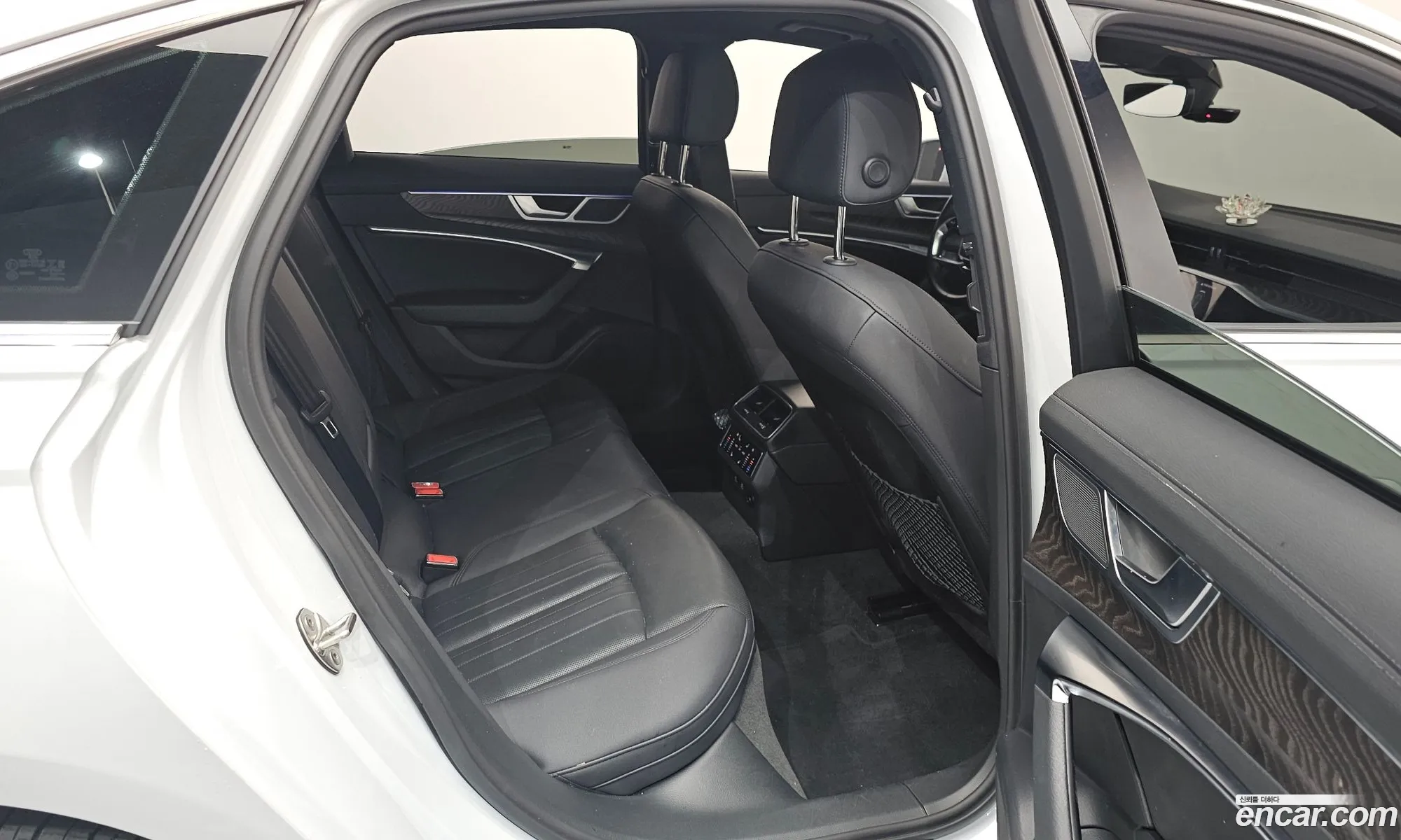 Audi A6 2022 WAUZZZF28NN058102 — 17