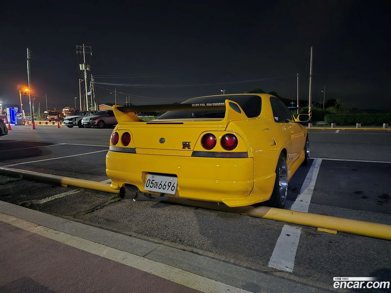 Nissan Skyline