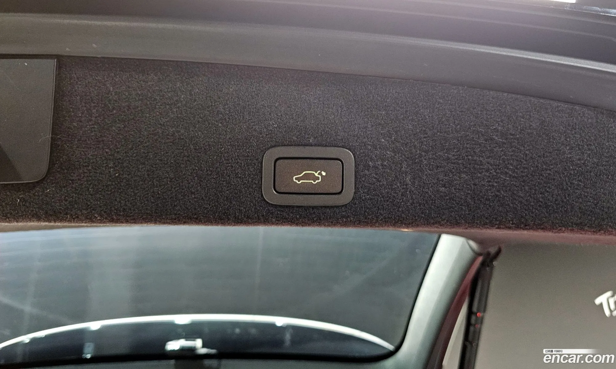 Volvo XC60 2017 YV1DZARBDH2121344 — 5