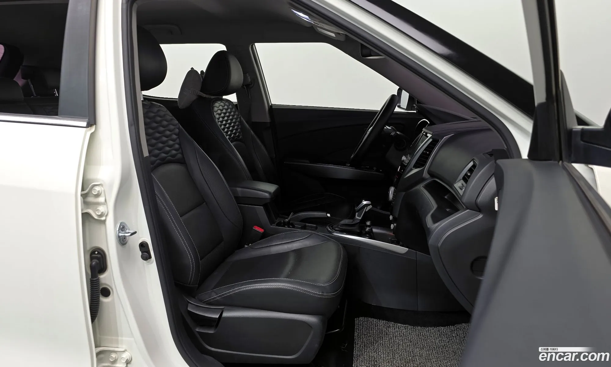 KG Mobility (SsangYong) Tivoli Armour 2018 — 5