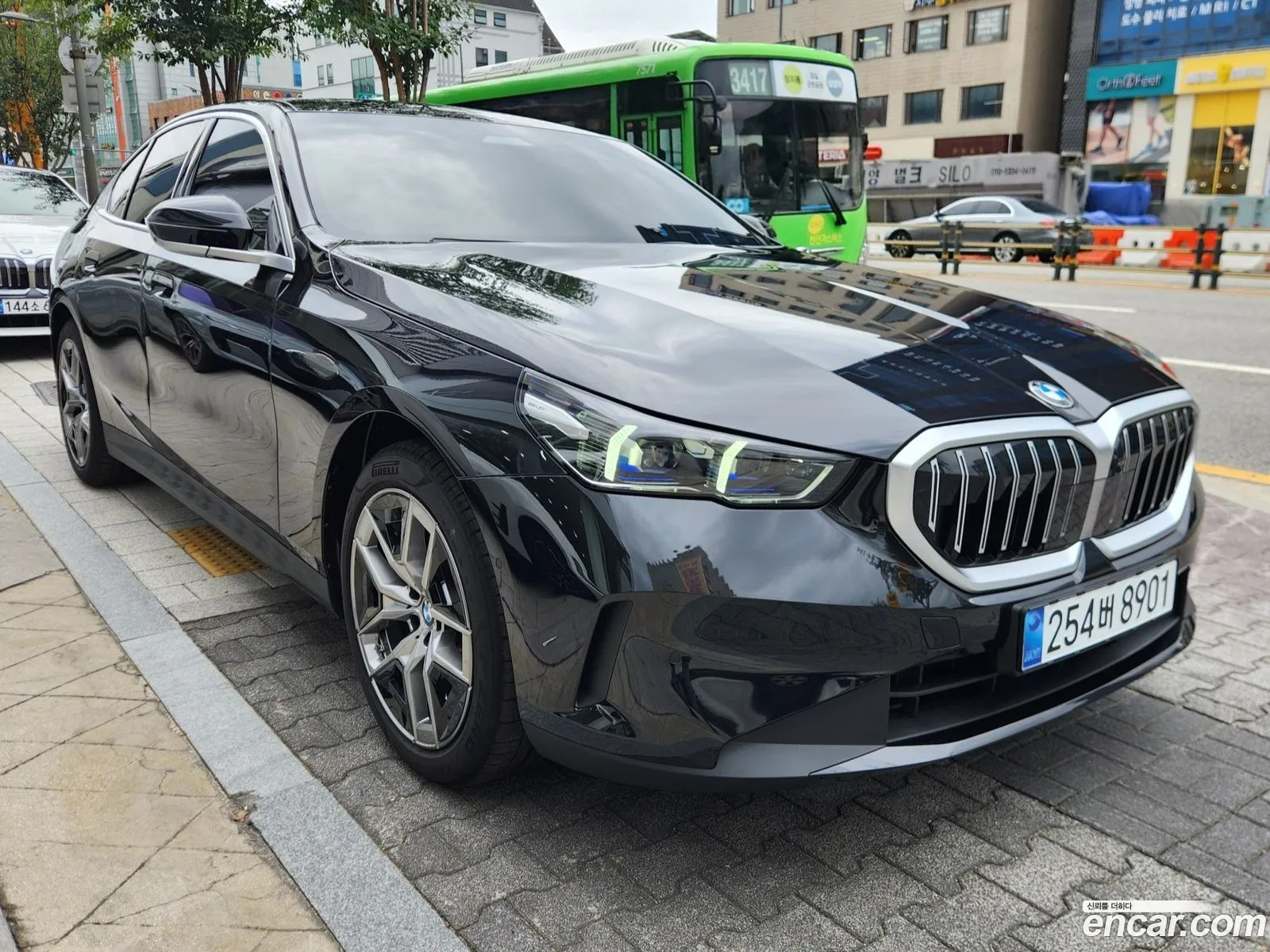 BMW 5 Series 2025 — 7