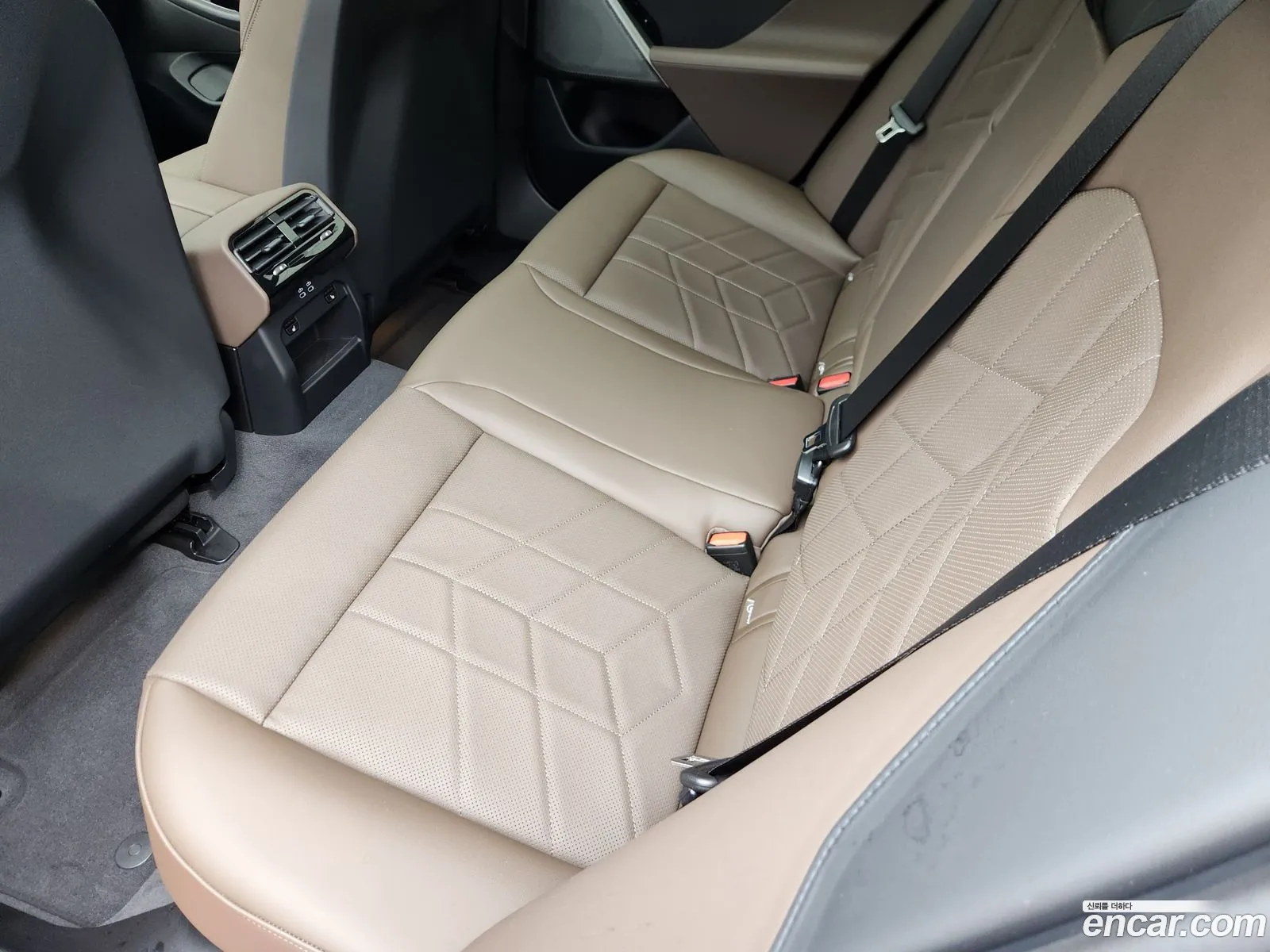 BMW 5 Series 2025 — 12