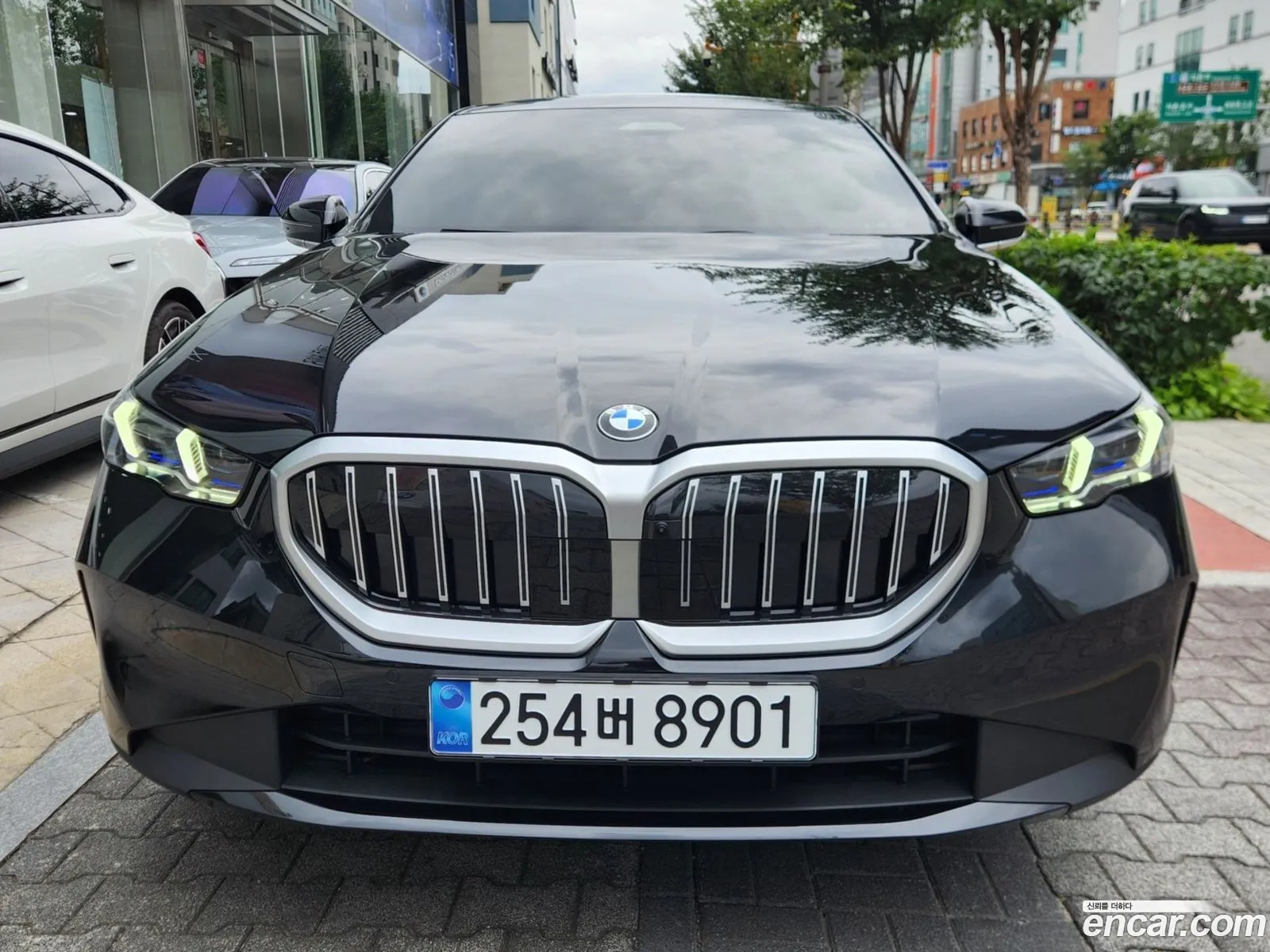 BMW 5 Series 2025 — 18