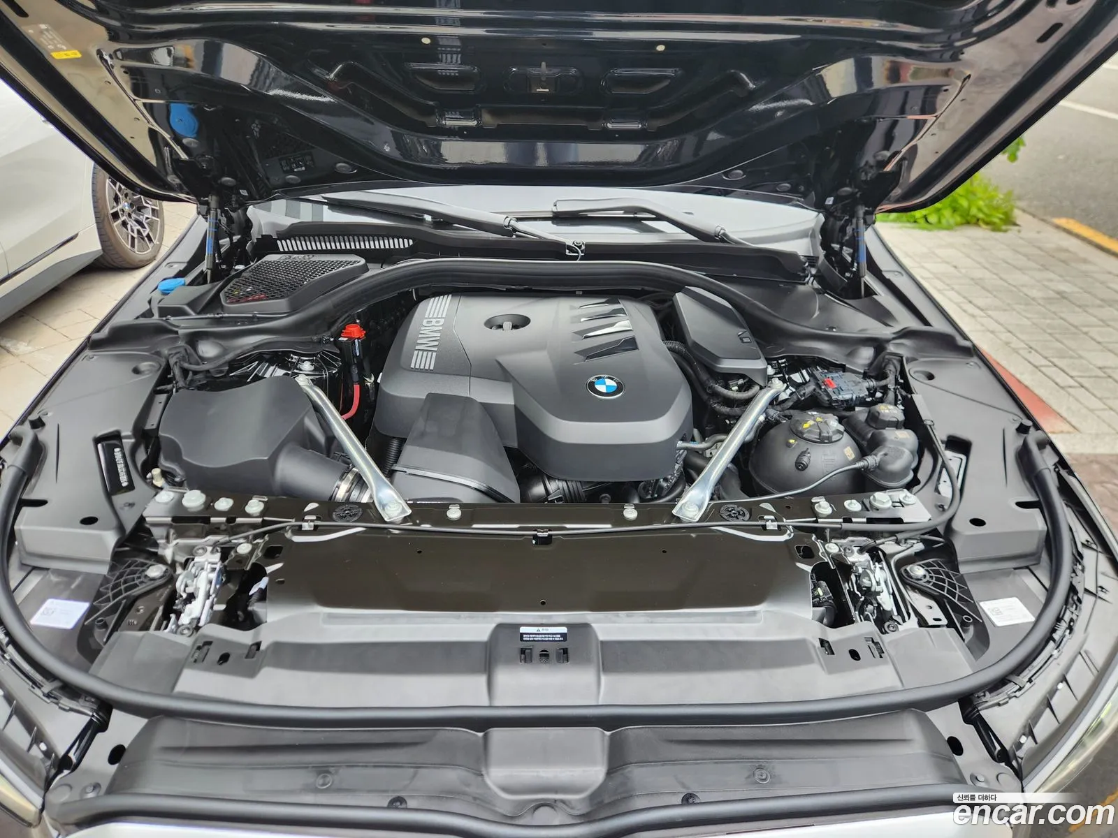 BMW 5 Series 2025 — 9