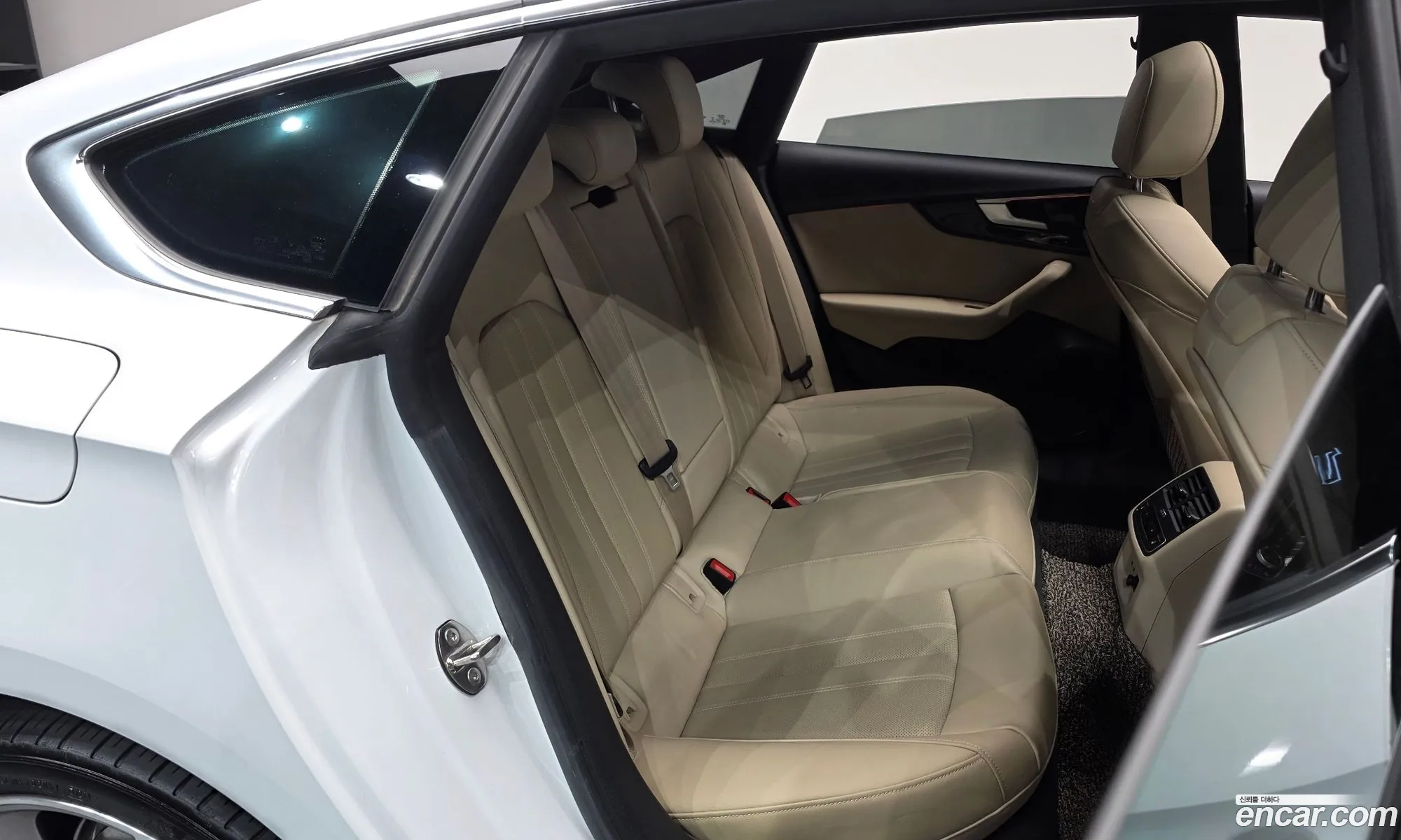 Audi A5 2021 WAUZZZF51MA001773 — 19