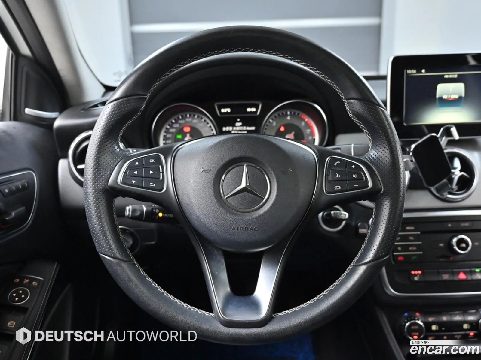 Mercedes-Benz GLA-Class X156 2017 — 3