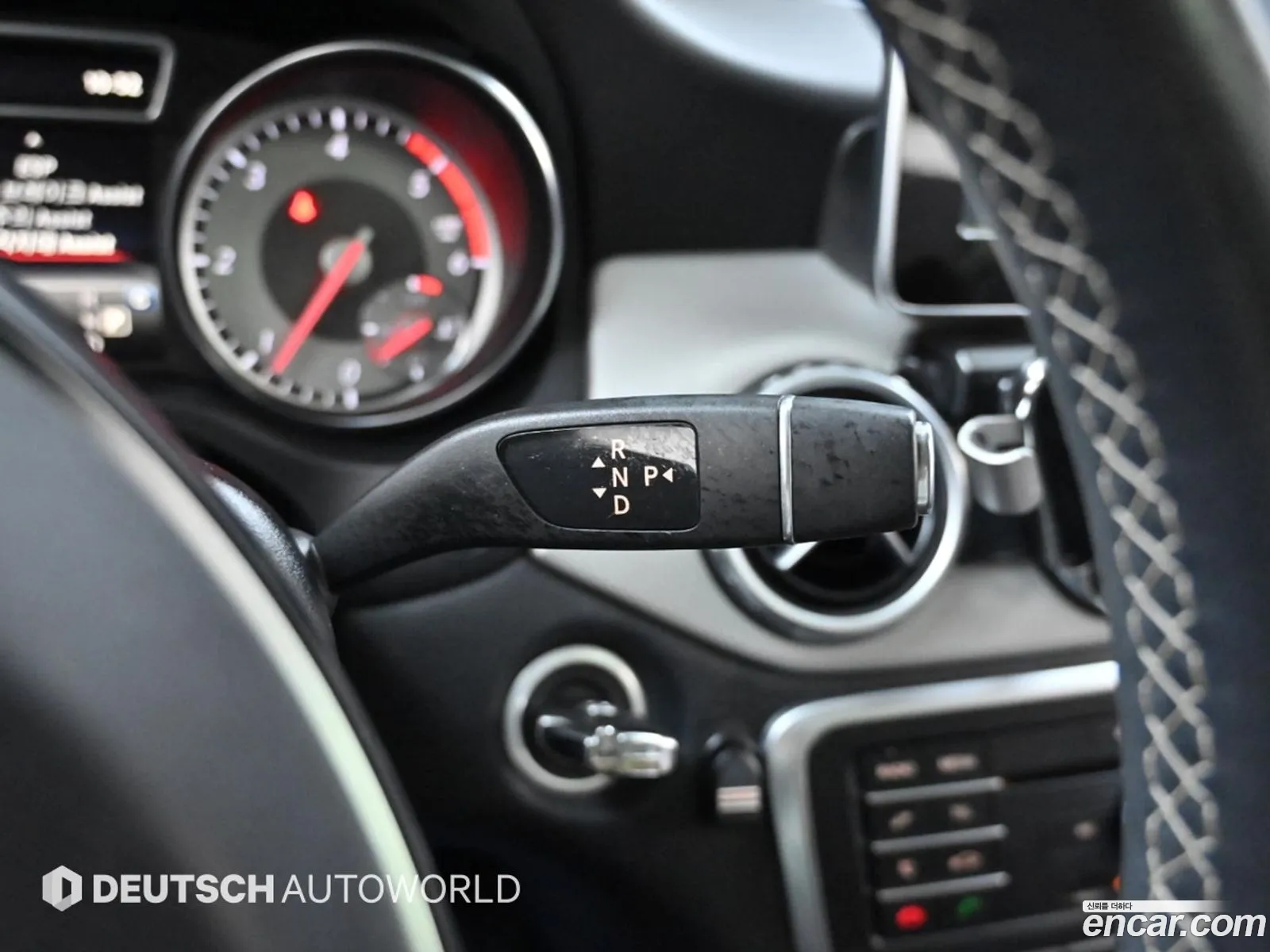 Mercedes-Benz GLA-Class X156 2017 — 11