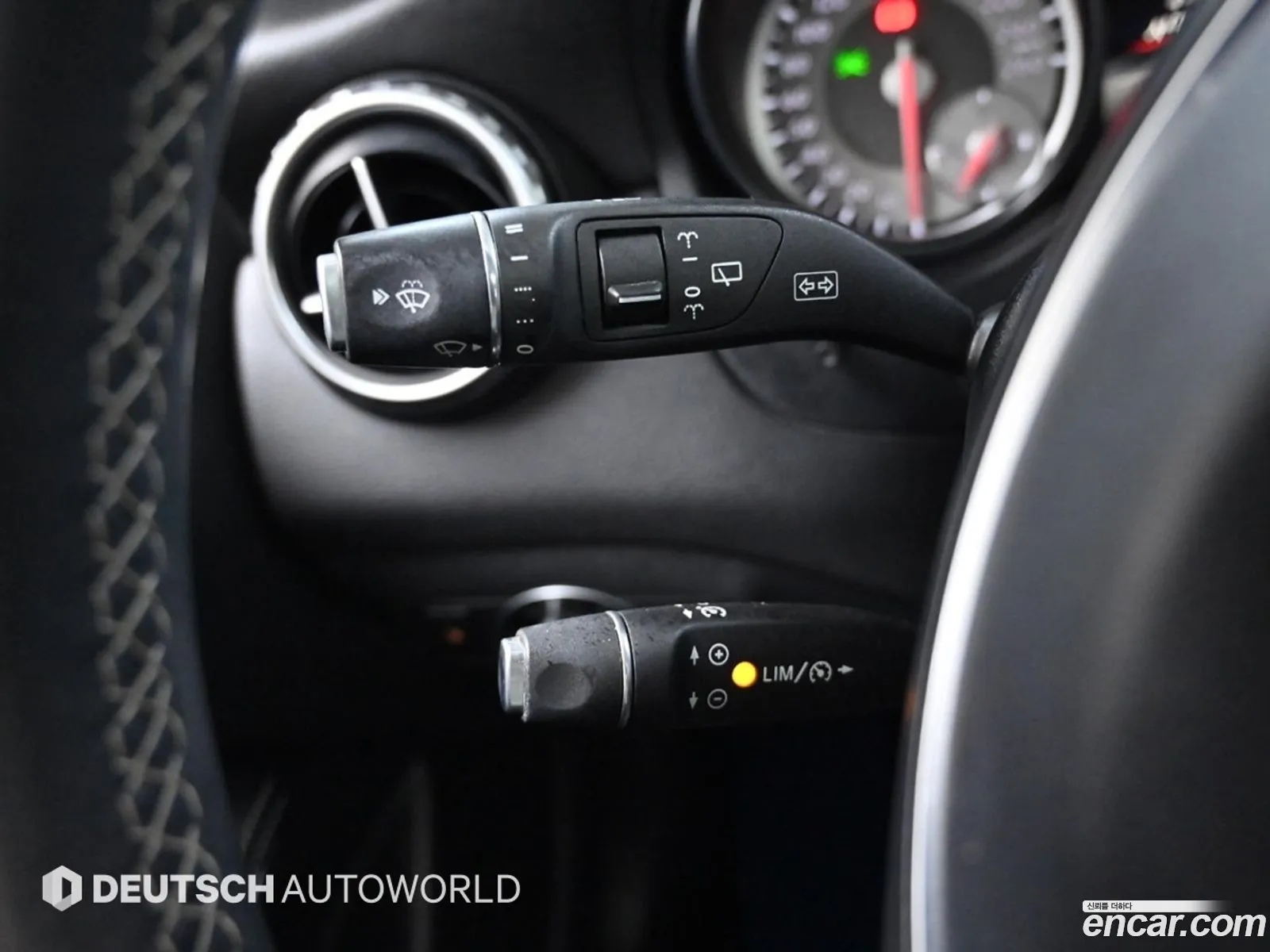 Mercedes-Benz GLA-Class X156 2017 — 16