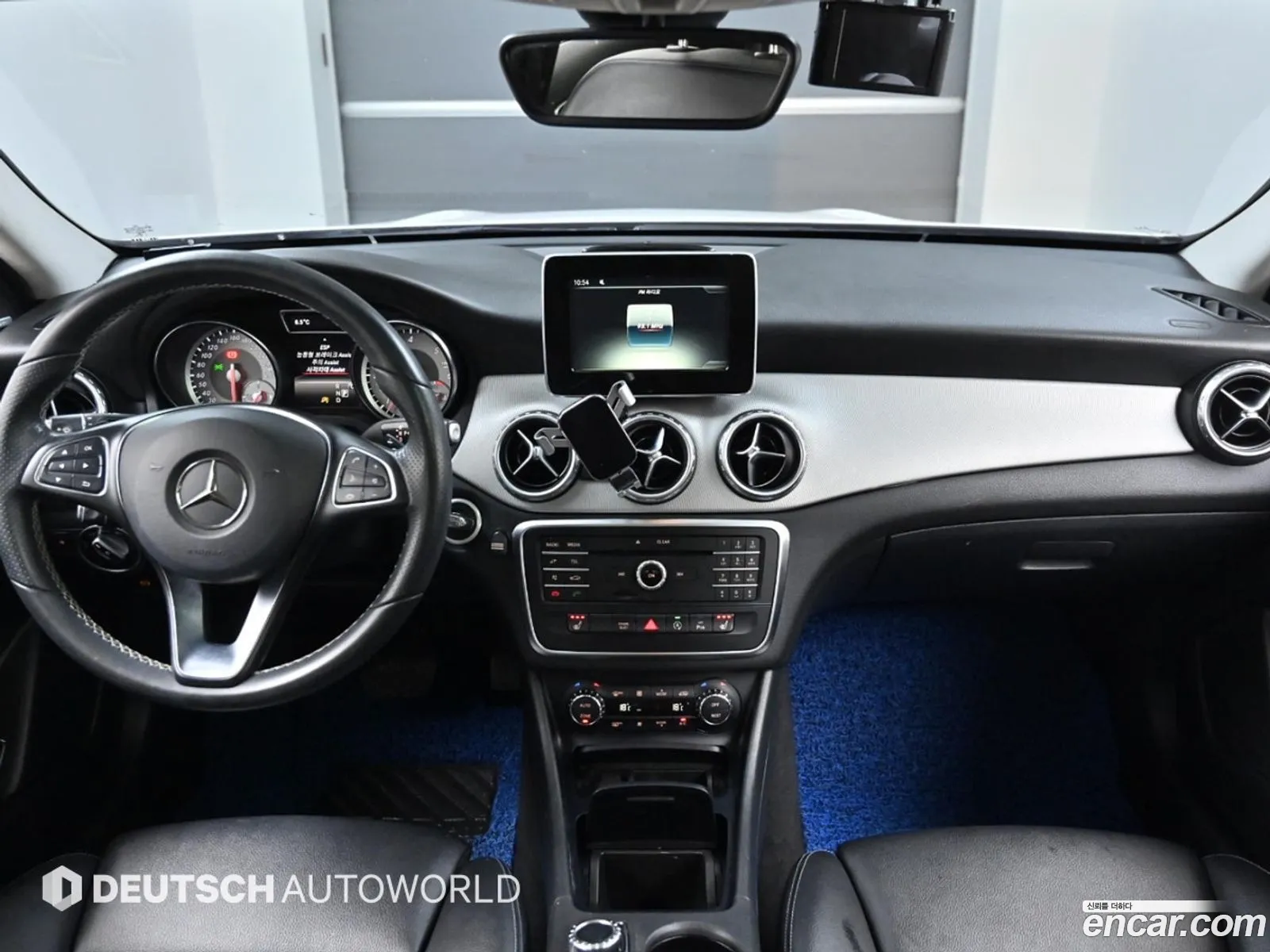Mercedes-Benz GLA-Class X156 2017 — 17