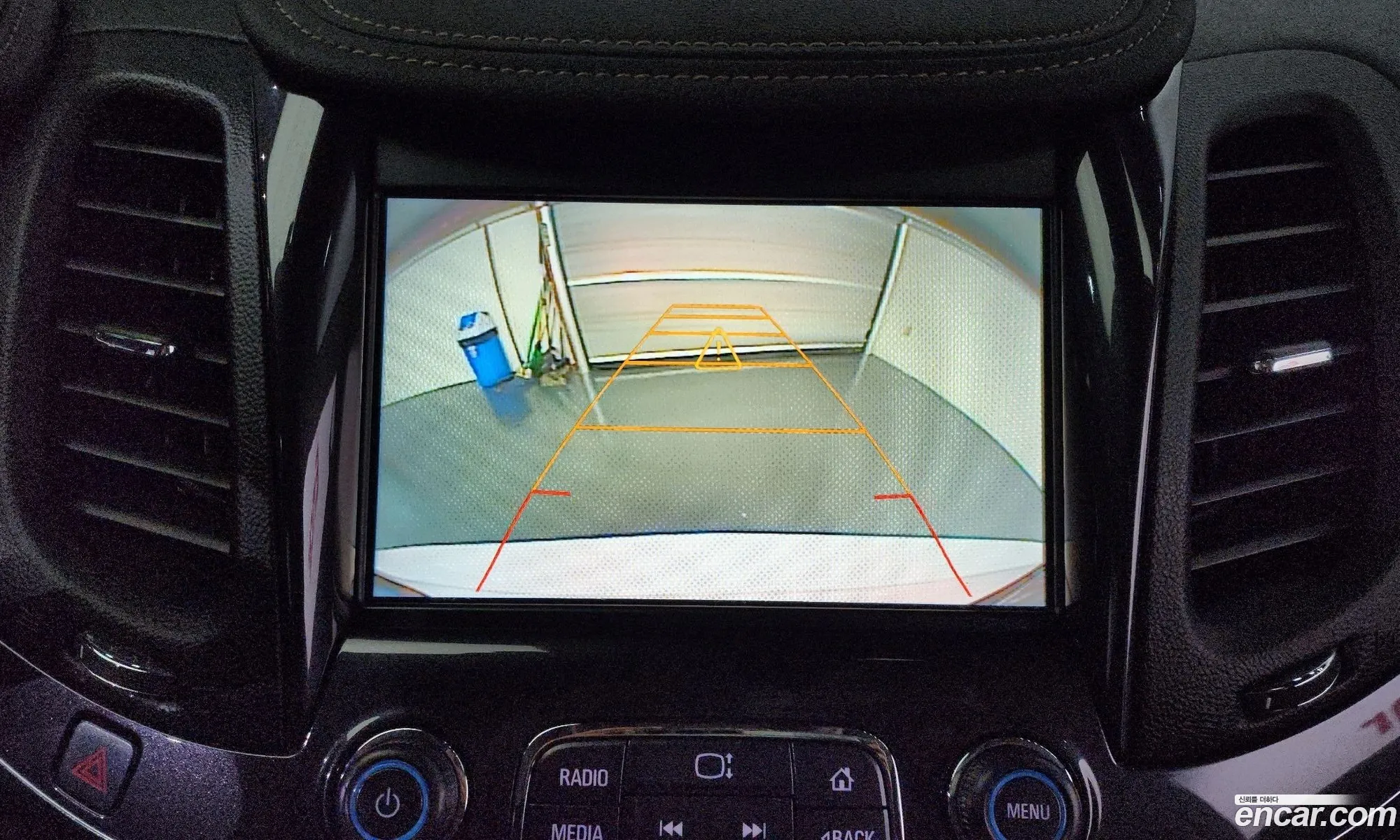 Chevrolet (GM Daewoo) Impala 2016 — 18