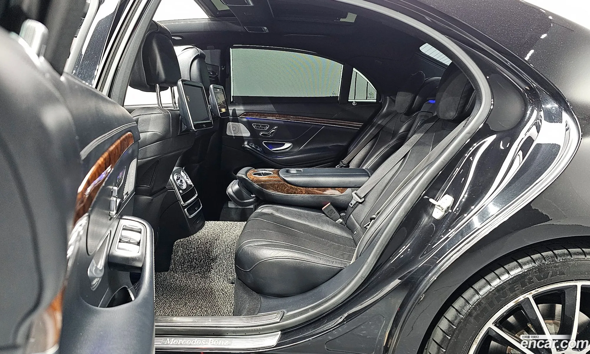Mercedes-Benz S-Class W222 2014 — 2