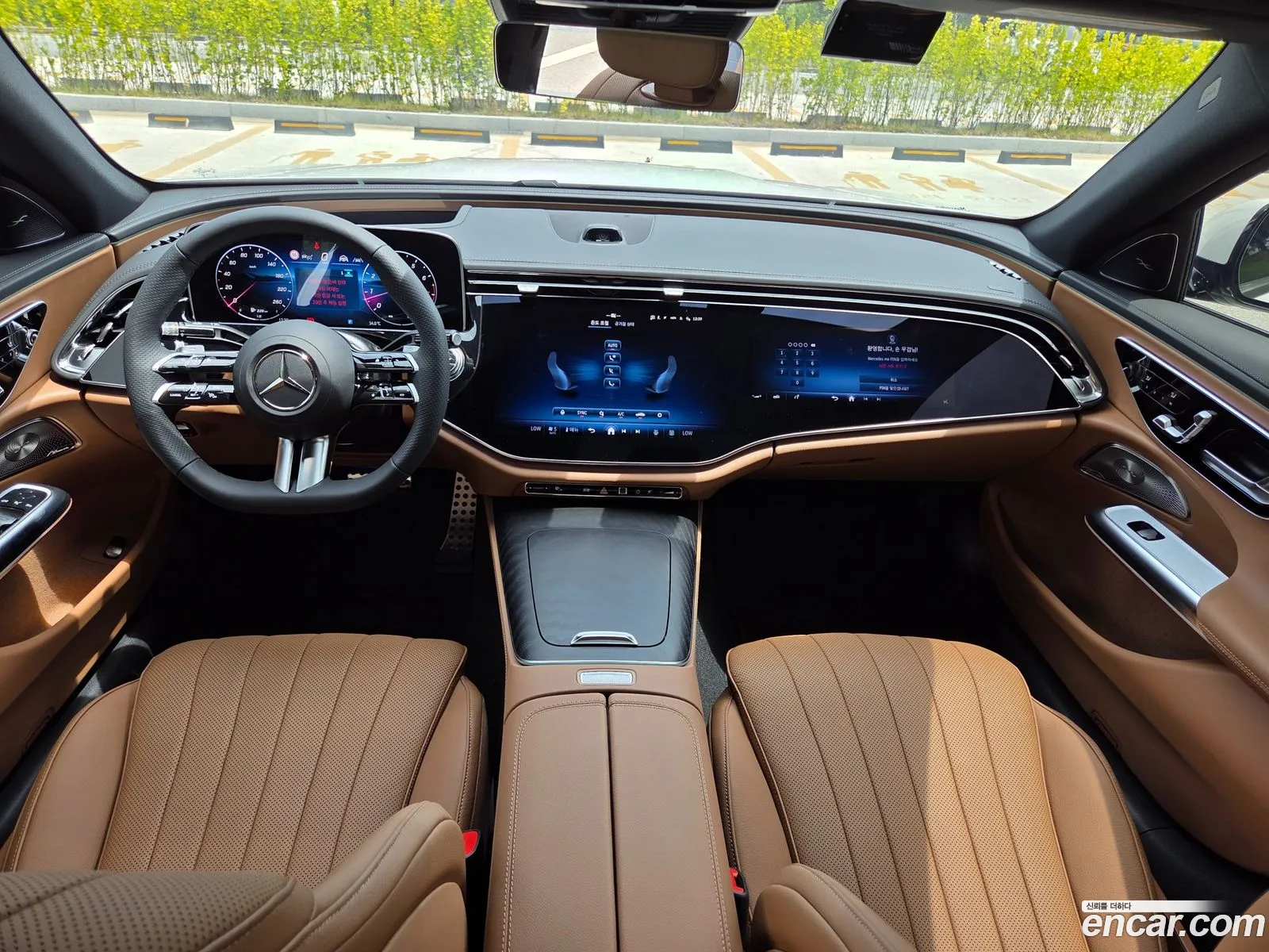 Mercedes-Benz E-Class W214 2025 — 10