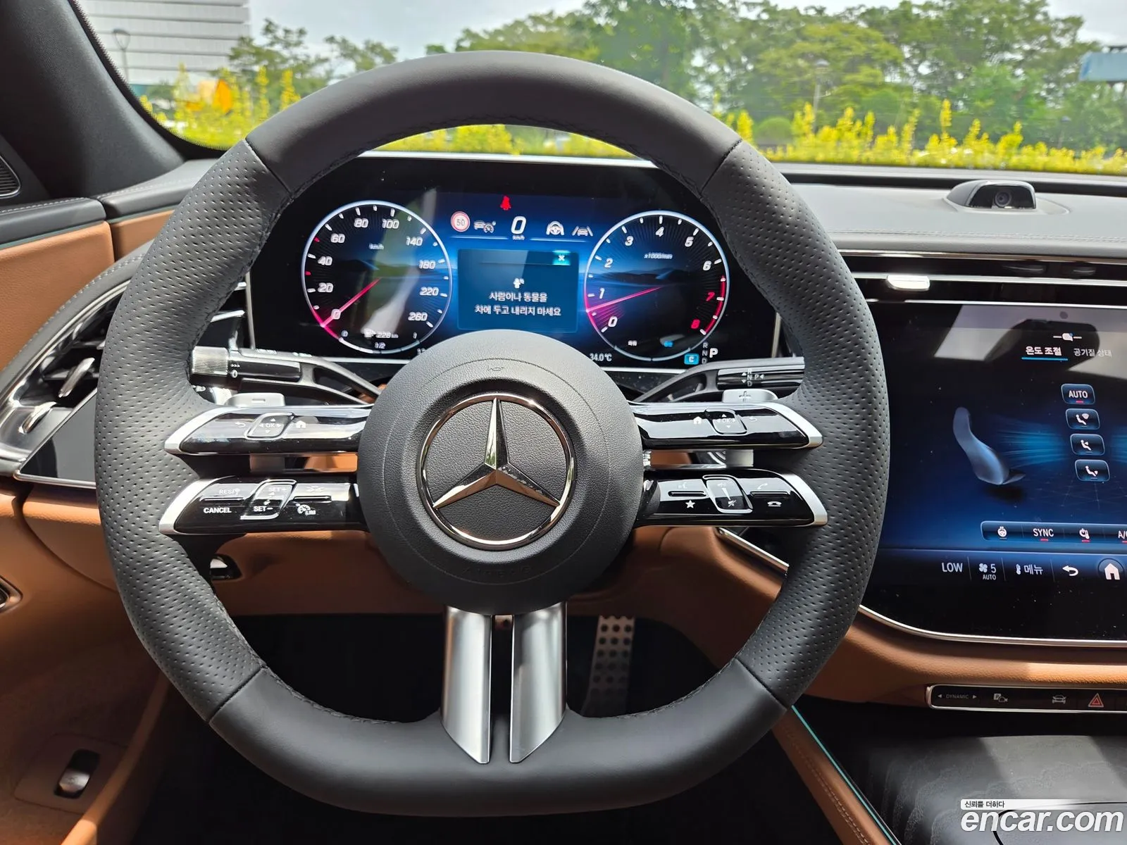 Mercedes-Benz E-Class W214 2025 — 6