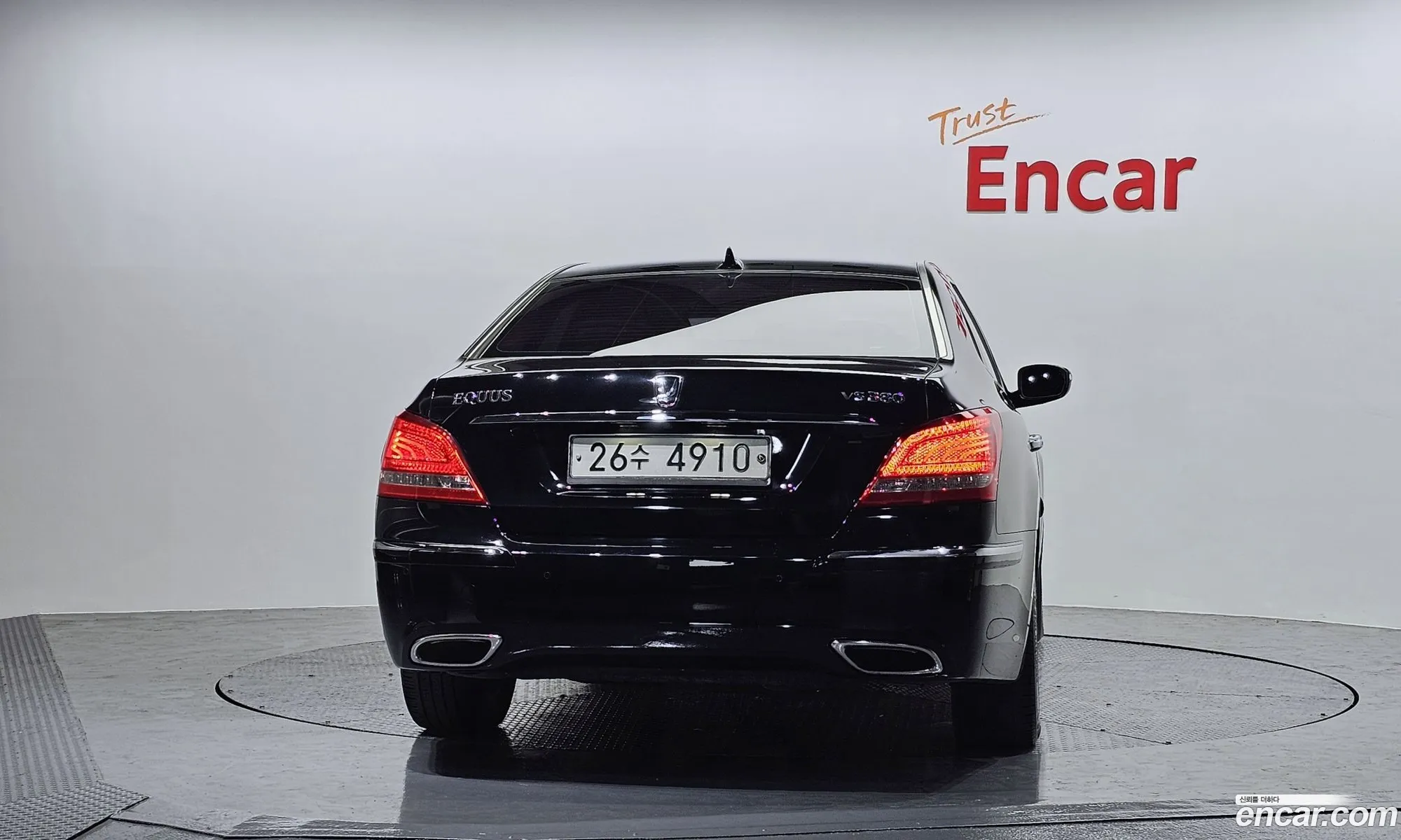 Hyundai Equus 2011 — 17