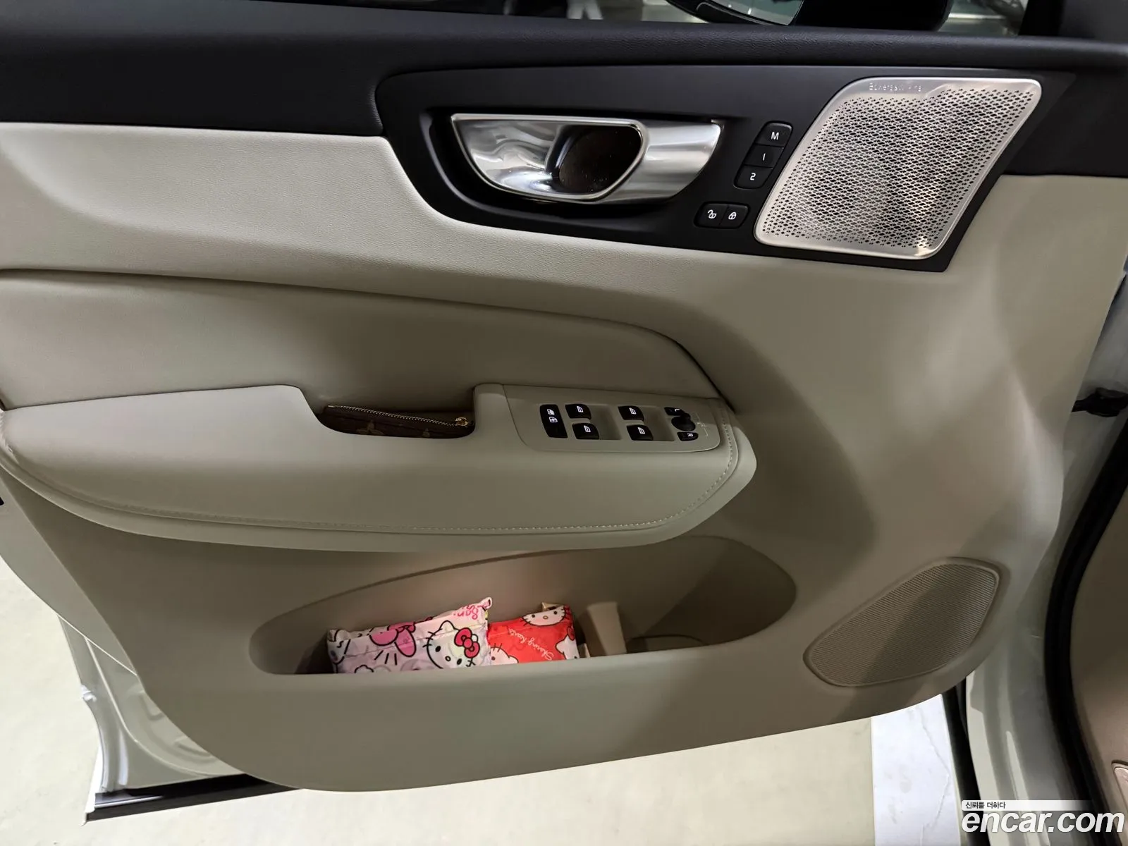 Volvo XC60 2025 — 16