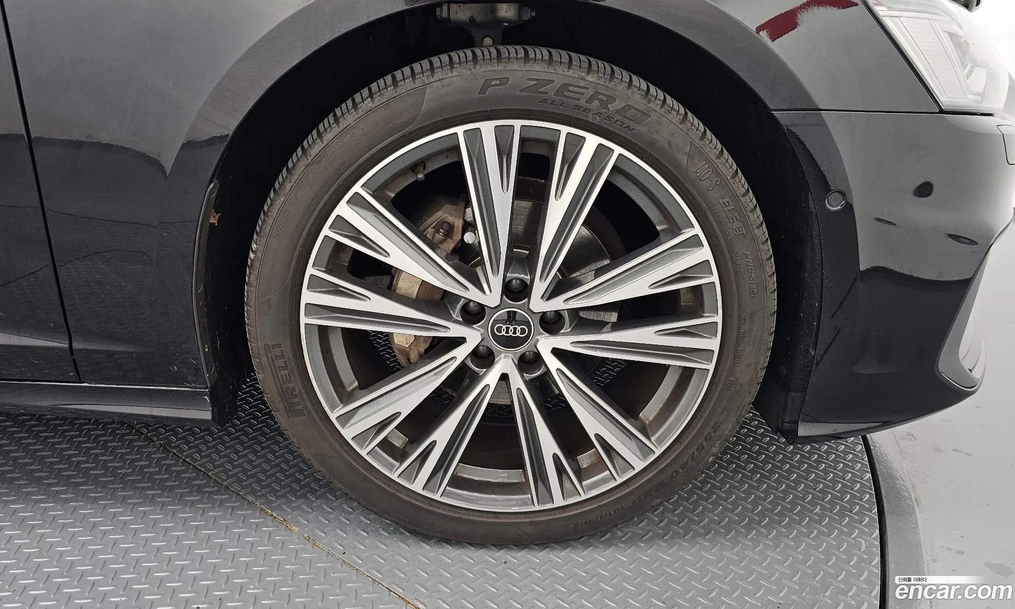 Audi A6 2021 WAUZZZF26MN013190 — 2