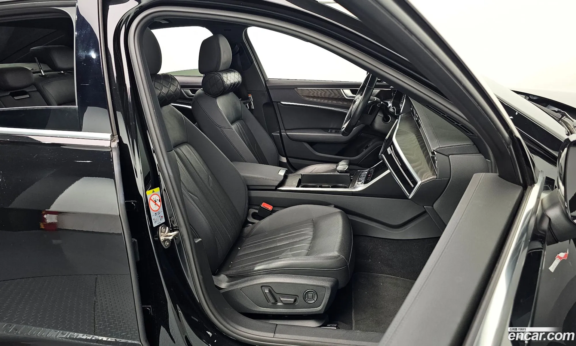 Audi A6 2021 WAUZZZF26MN013190 — 11