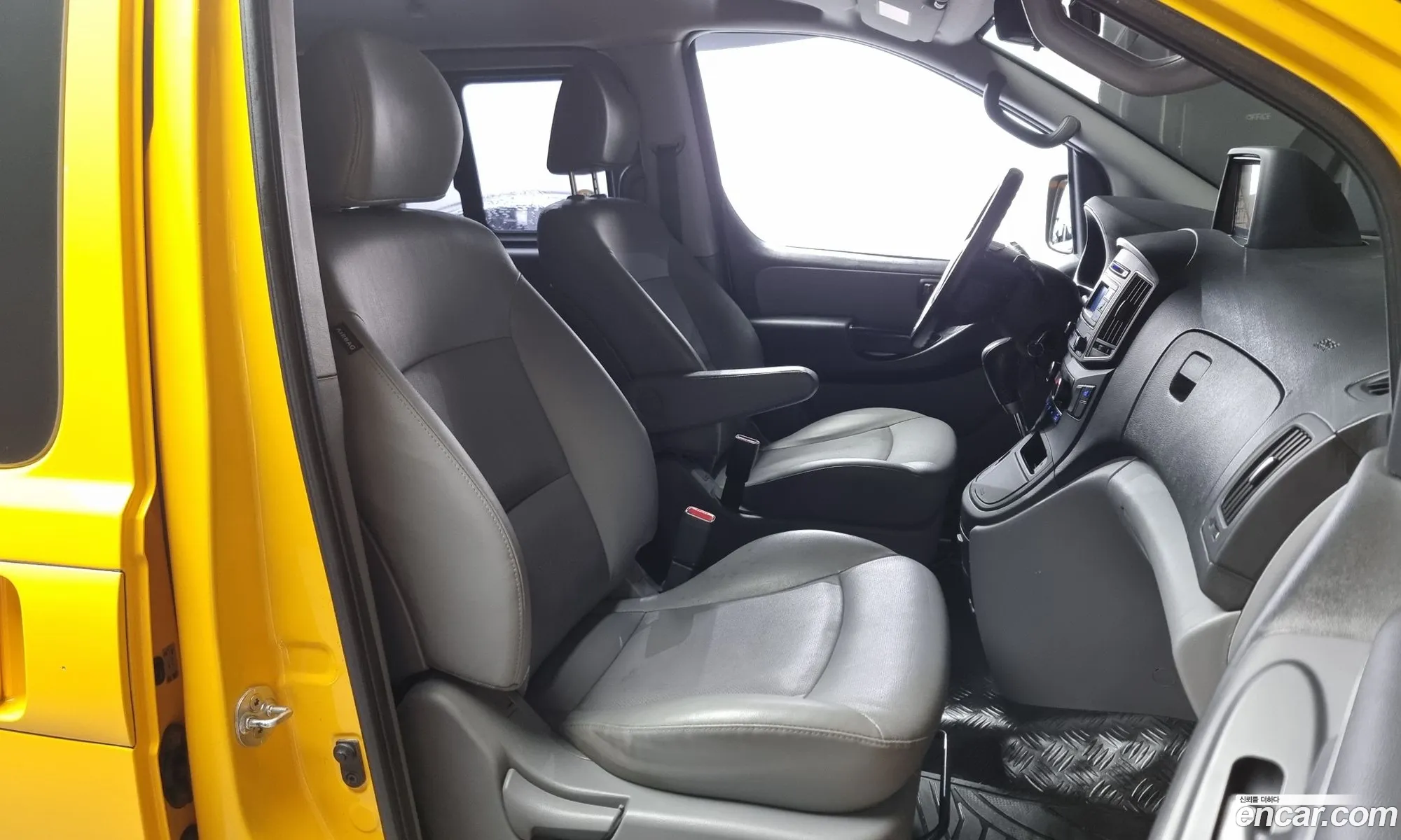 Hyundai Grand Starex 2019 — 2