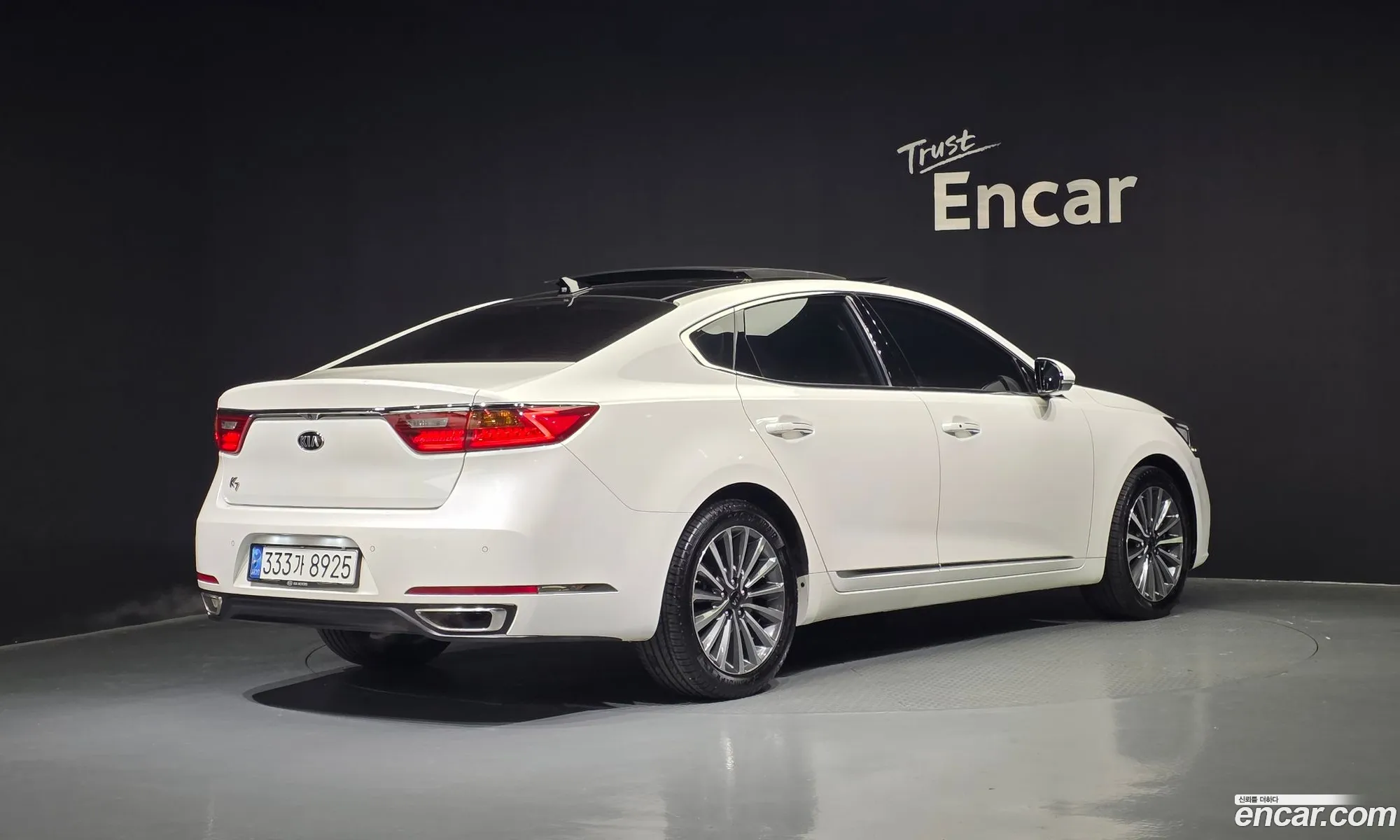 Kia K7 2017 — 12