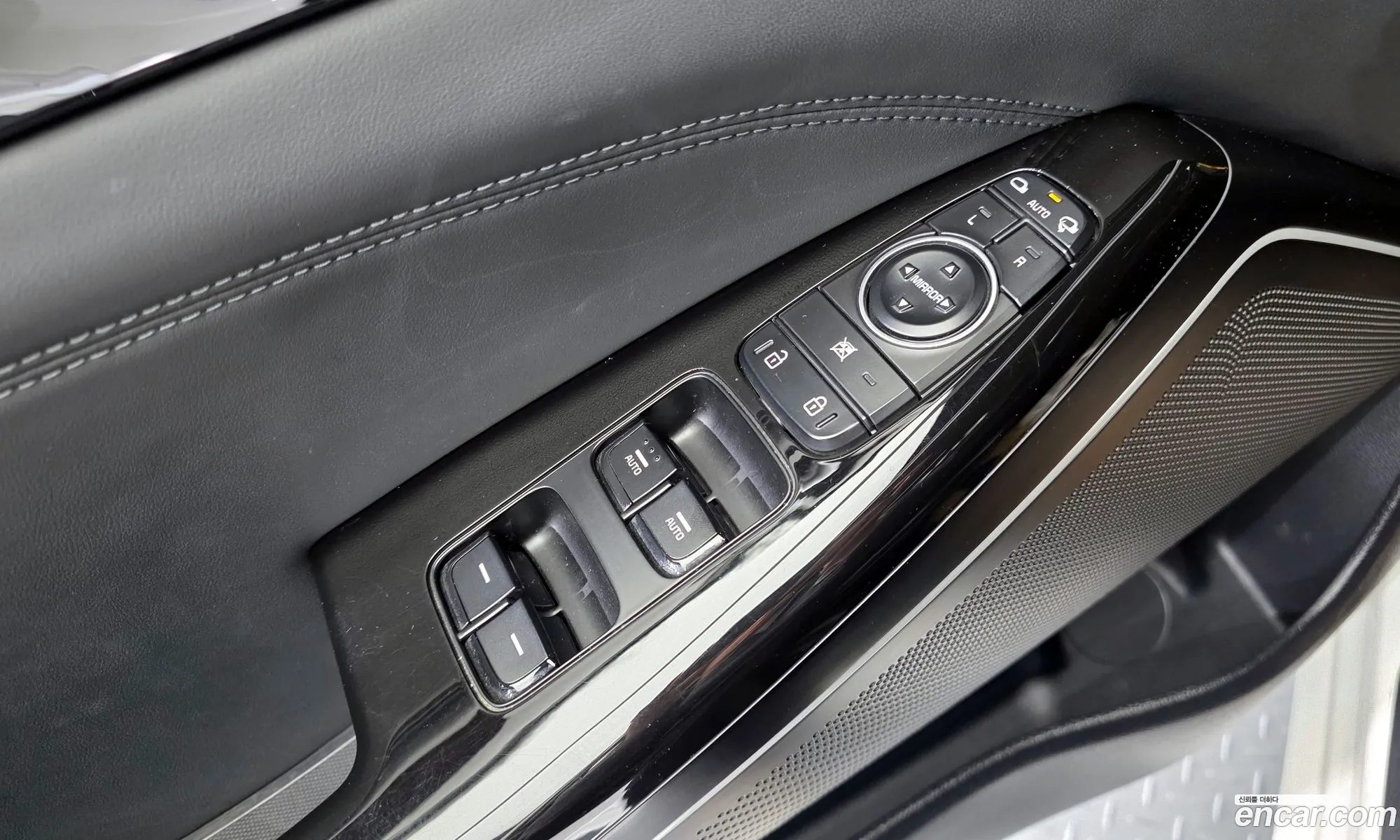 Kia K7 2017 — 7