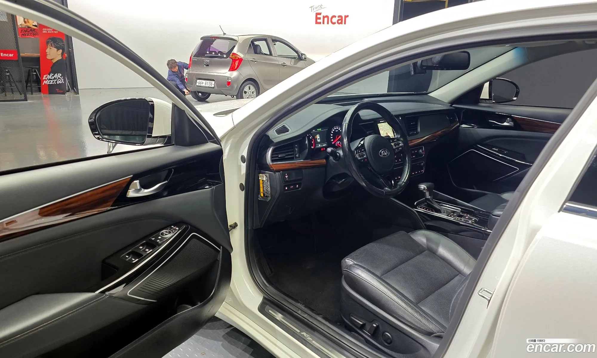Kia K7 2017 — 18
