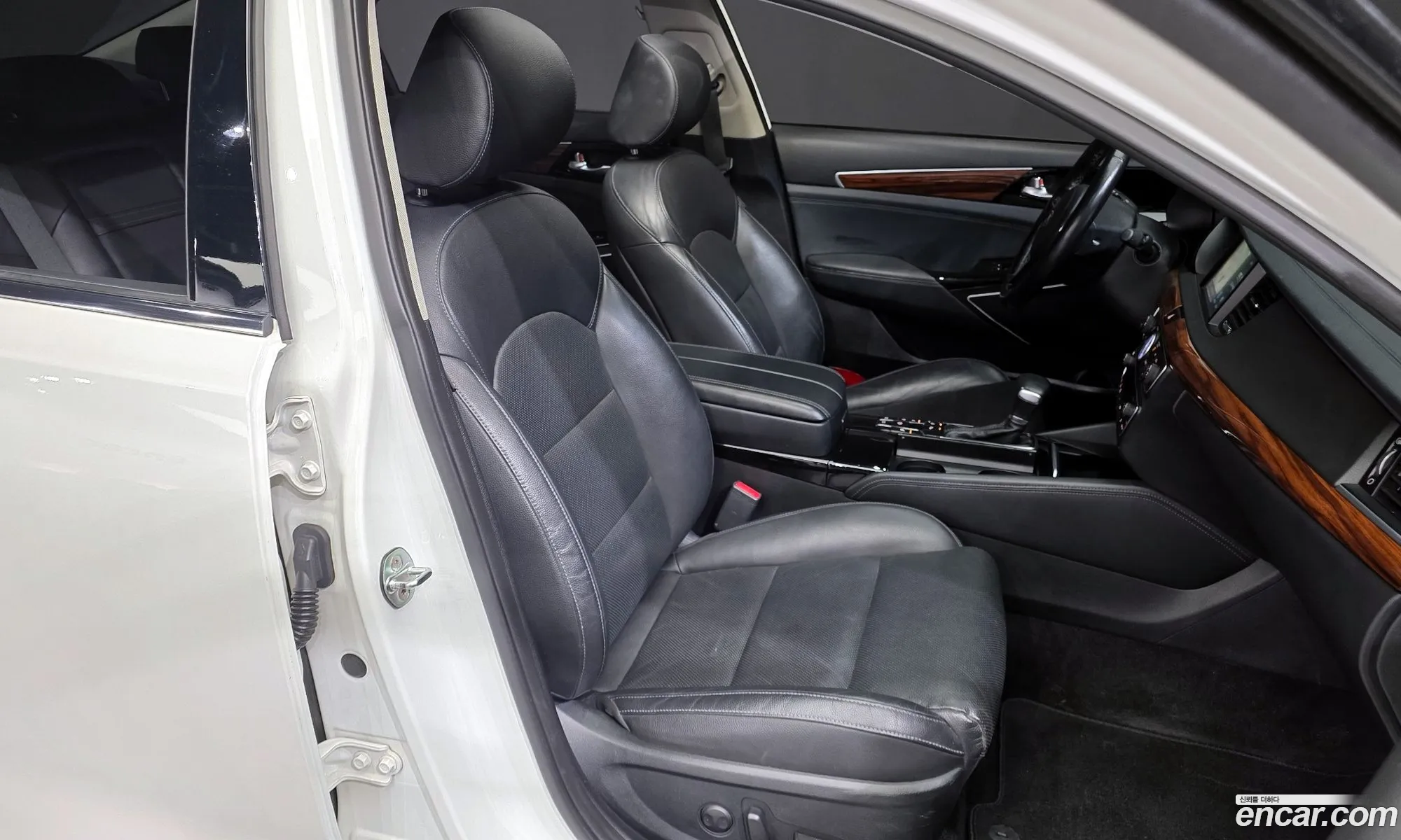 Kia K7 2017 — 17