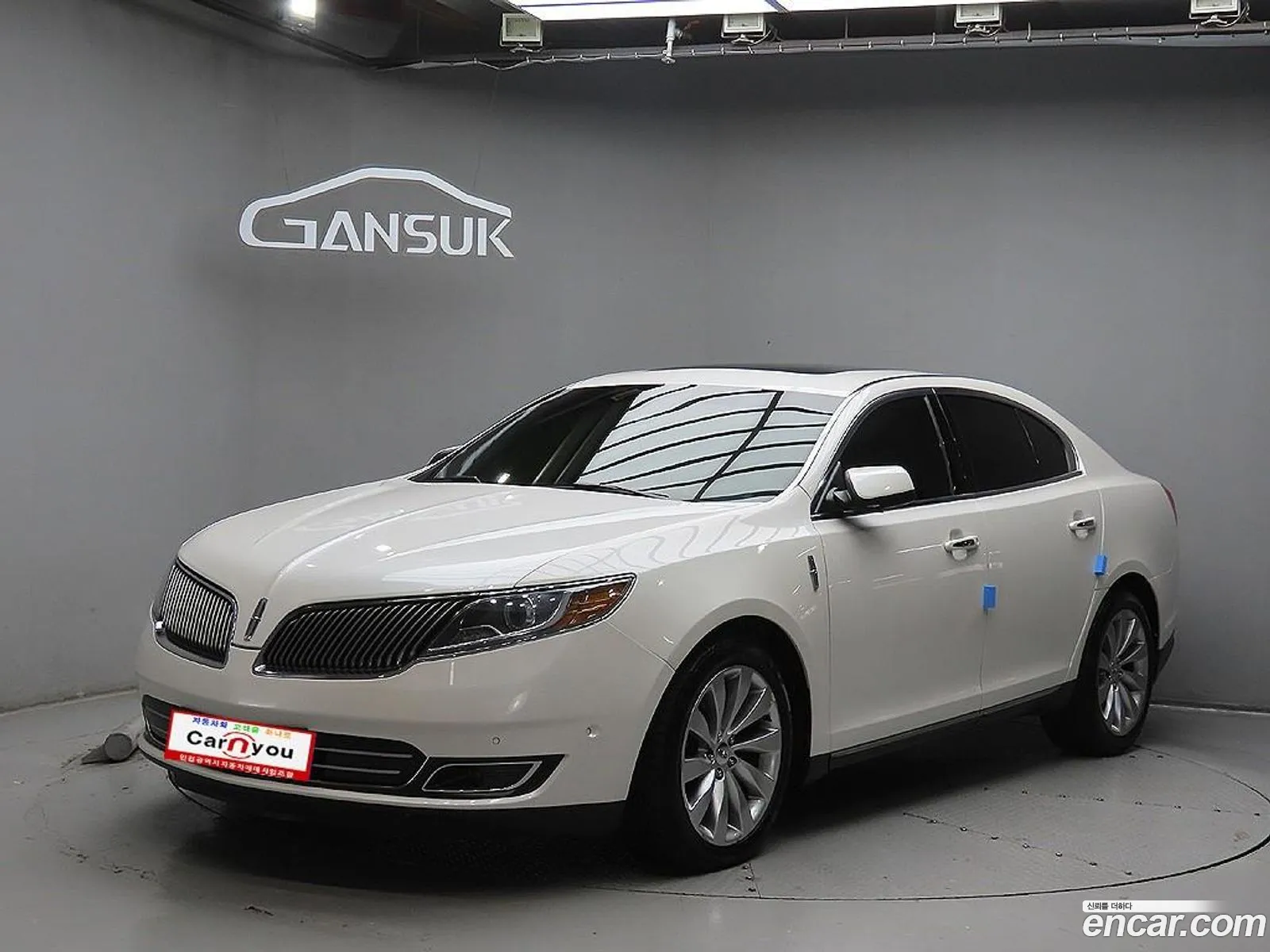 Lincoln MKS 2014 — 16