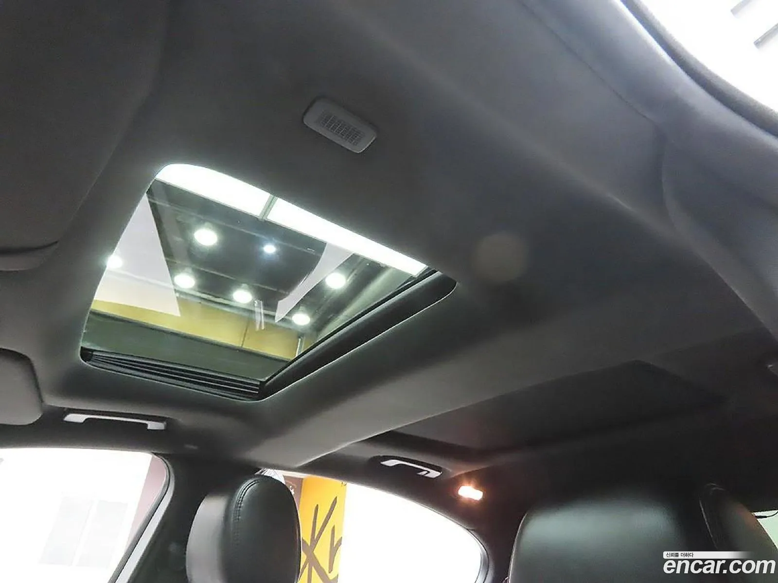 Lincoln MKS 2014 — 14