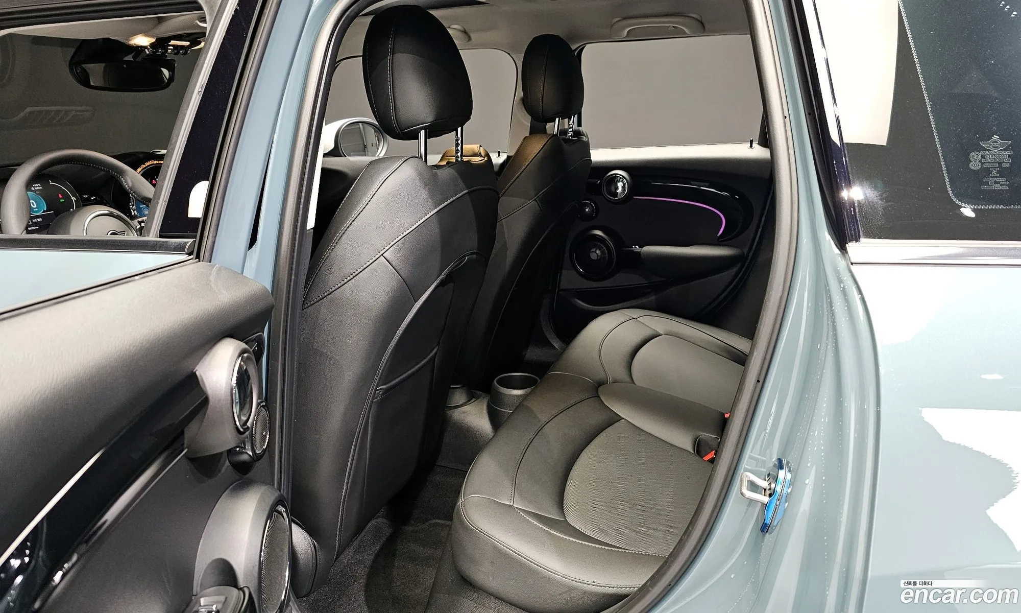 Mini Cooper S 2023 WMW61DK01P2T66469 — 6
