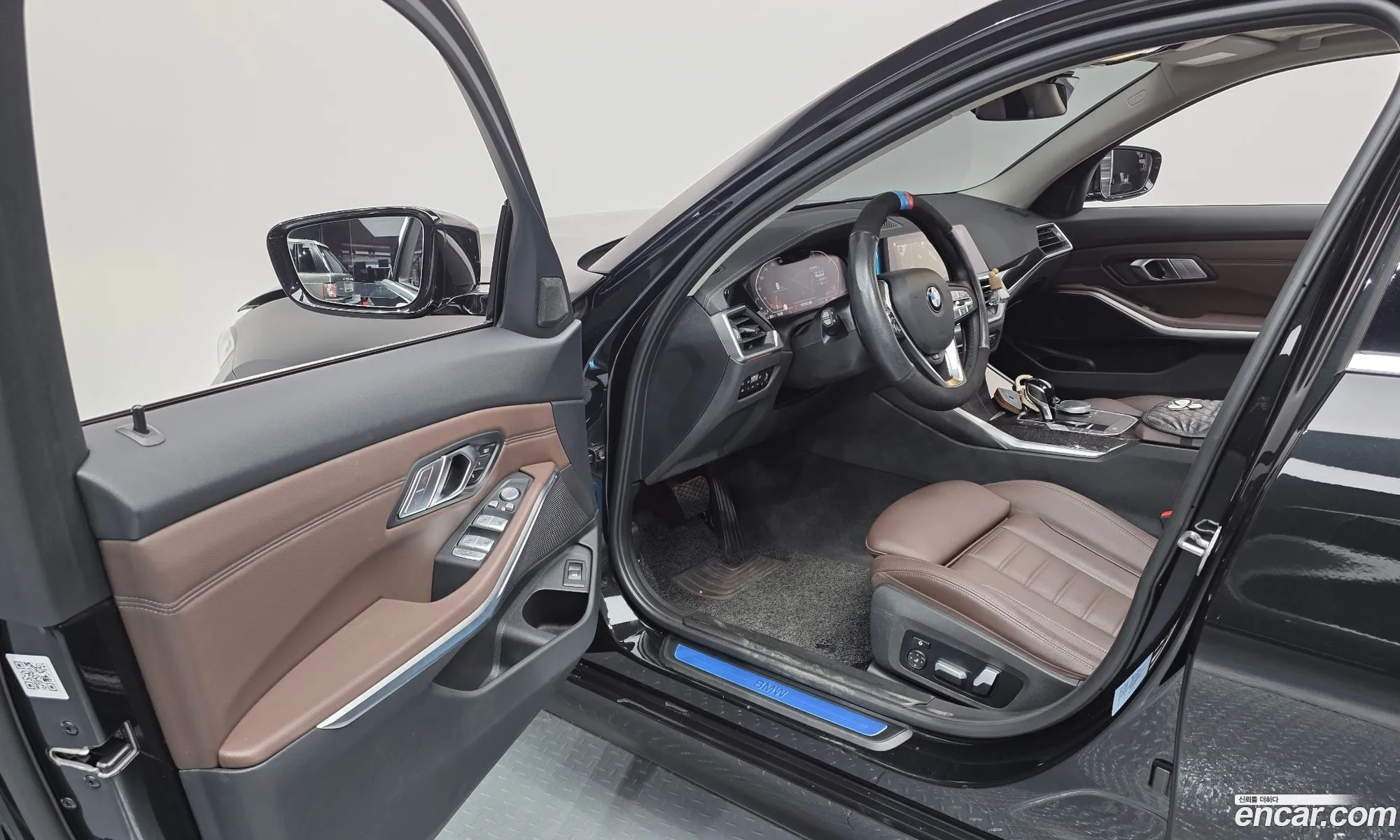 BMW 3 Series 2022 WBA5X5106NFM95173 — 2