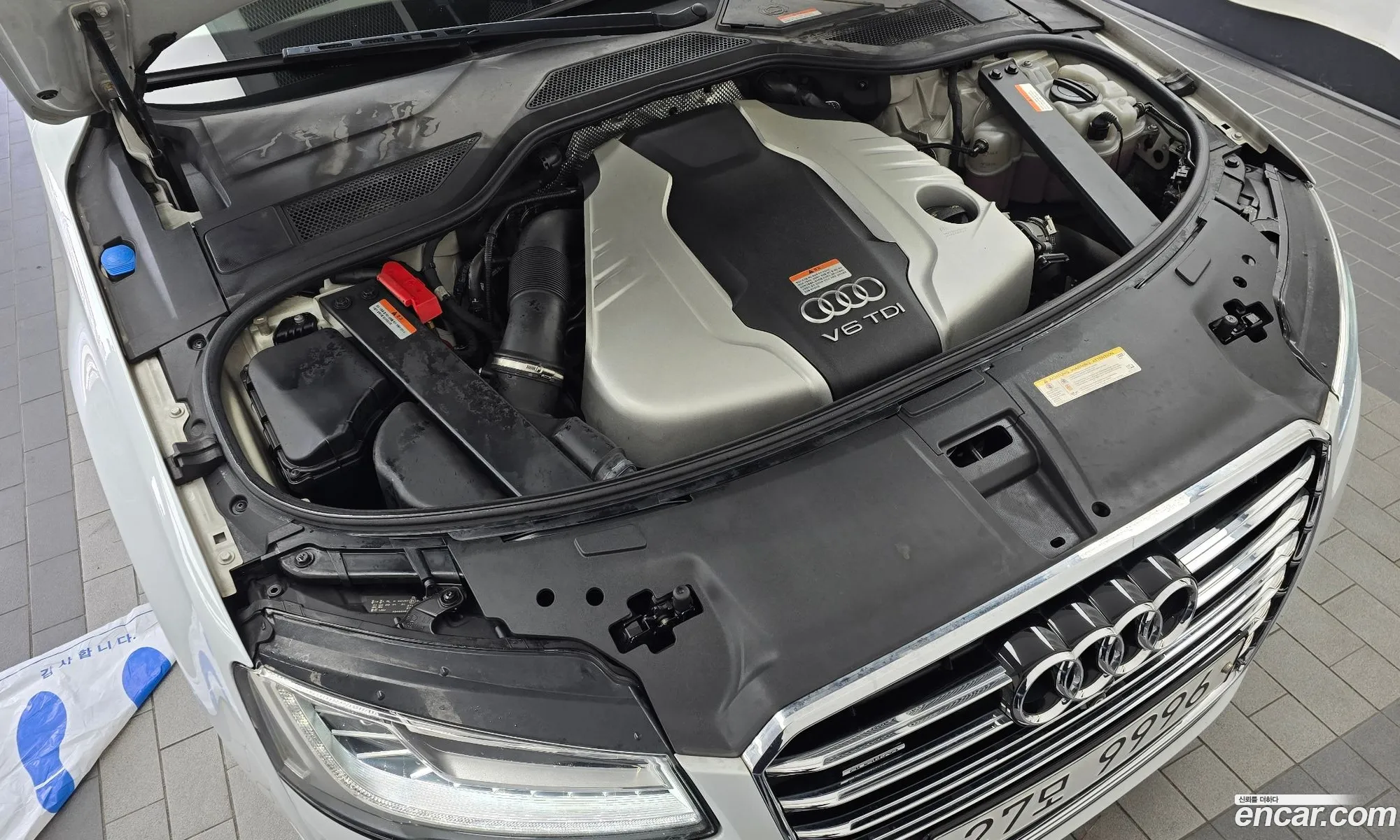 Audi A8 2015 WAUZZZ4H1FN037102 — 8