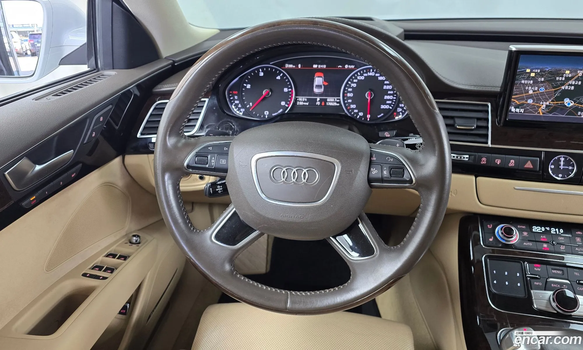 Audi A8 2015 WAUZZZ4H1FN037102 — 13