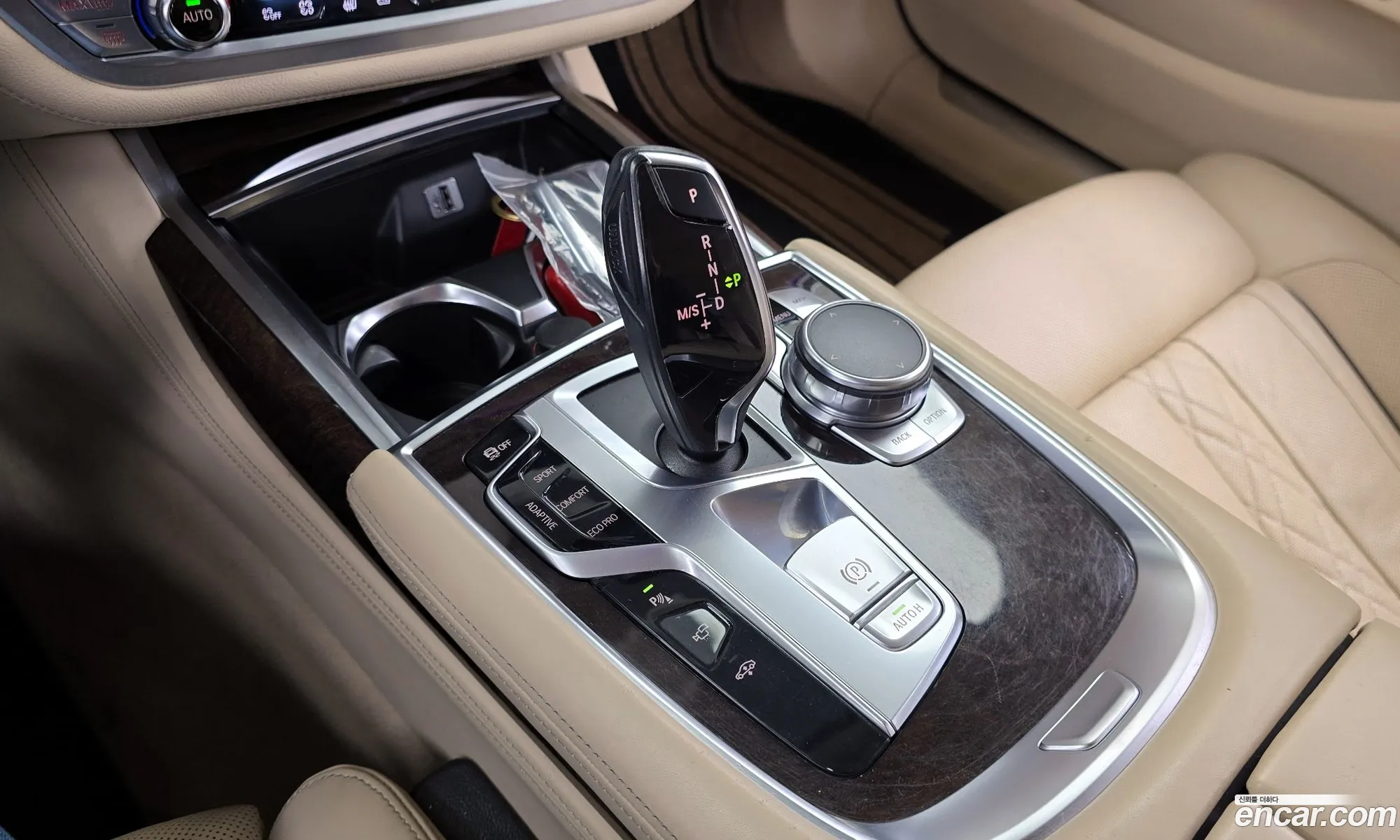 BMW 7 Series 2016 WBA7F2102GG523428 — 2