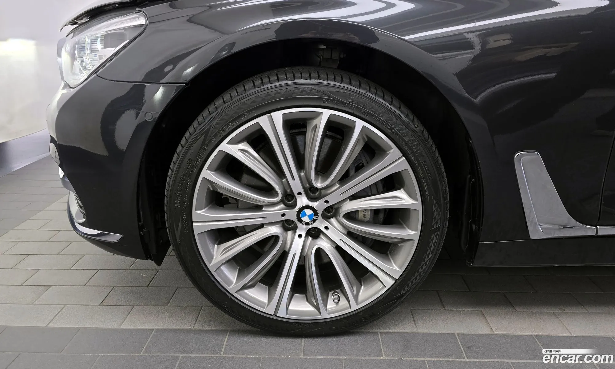BMW 7 Series 2016 WBA7F2102GG523428 — 5