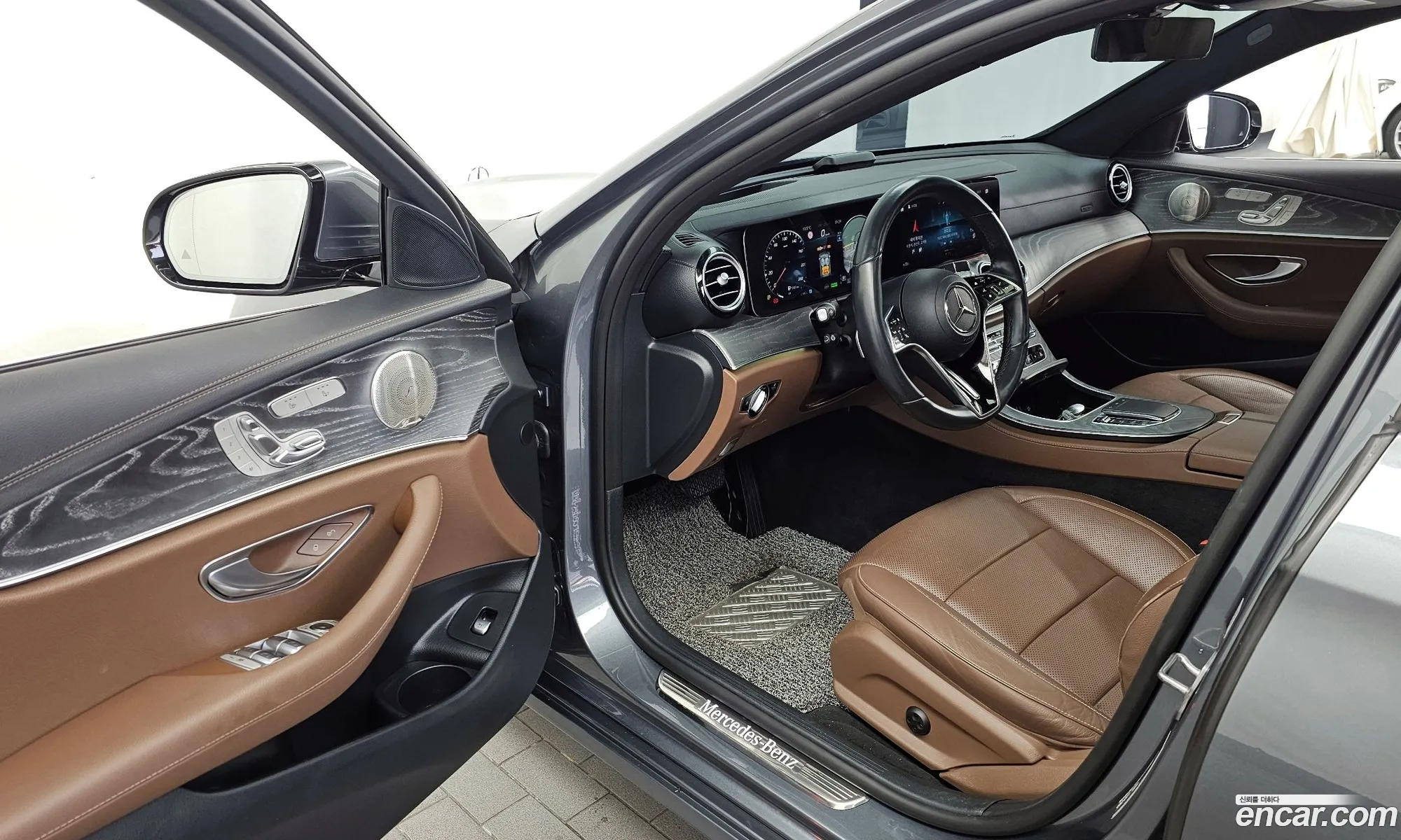 Mercedes-Benz E-Class W213 2022 — 15