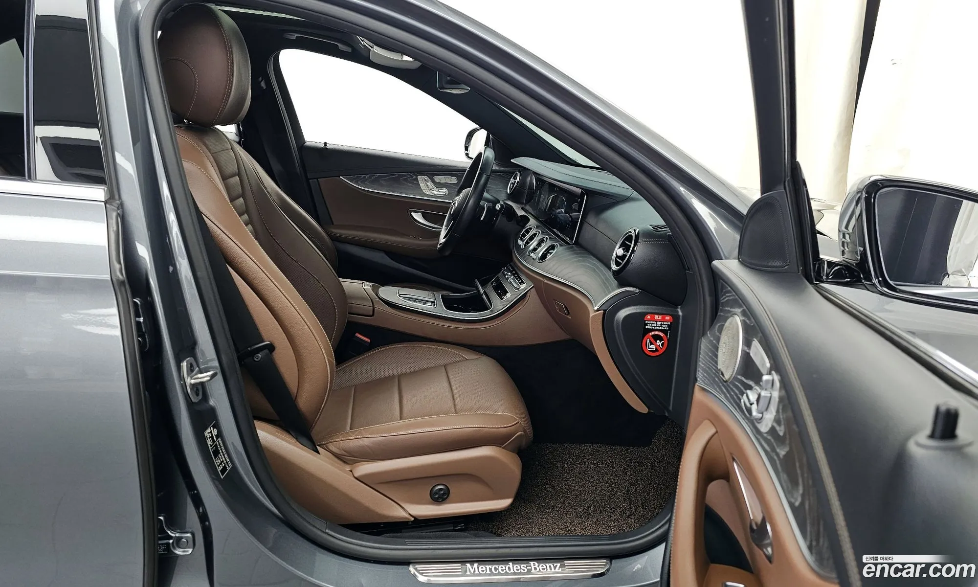 Mercedes-Benz E-Class W213 2022 — 10